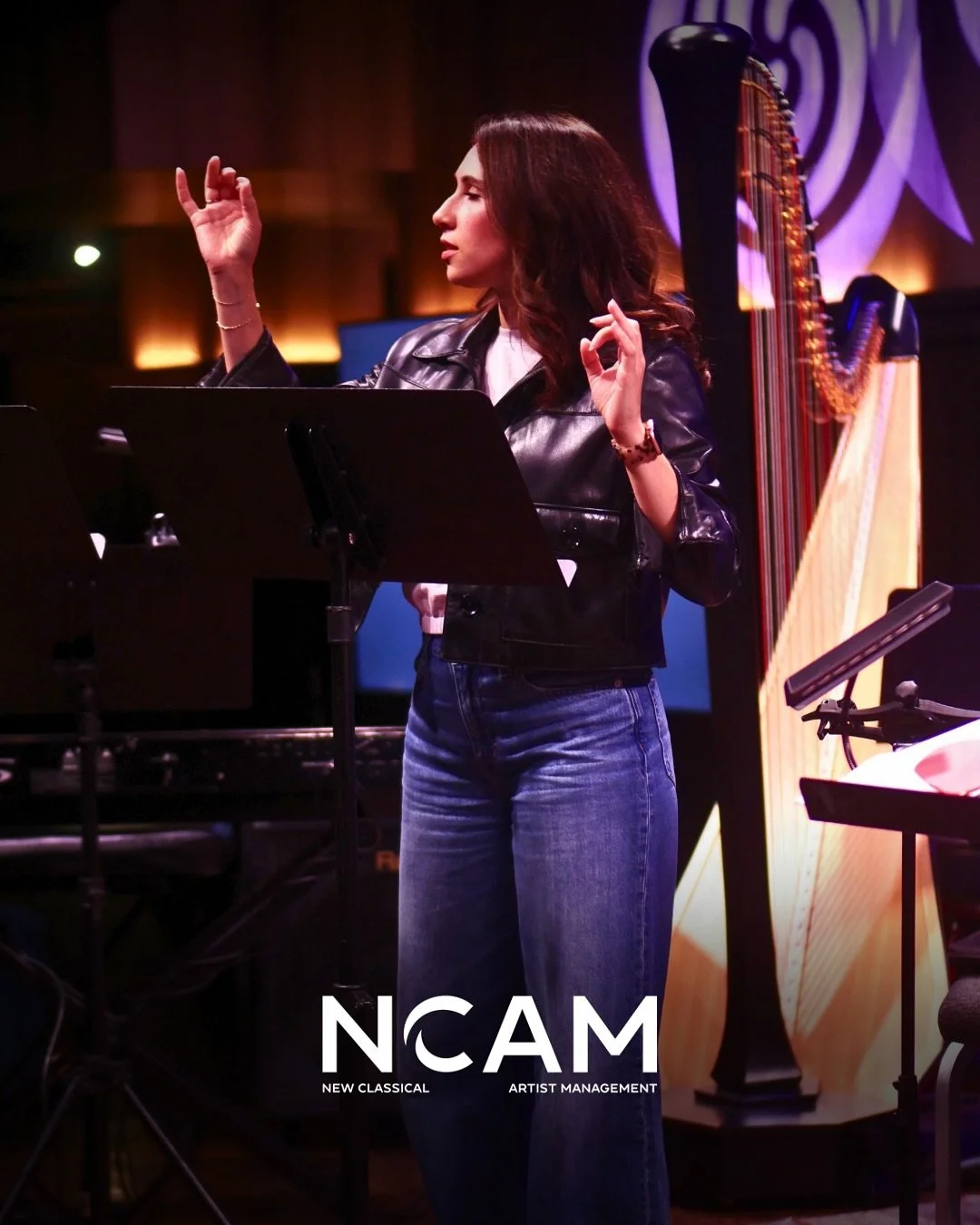 Congratulations to Ivy Calvert on her debut as Emily in The Weight of Light with @intersection_music! π₯ 
We hope to see you debut many more contemporary roles in the future! 
πΈ @lensgoblin 
.
.
.
#contemporaryopera #opera #soprano #nashvilleartis