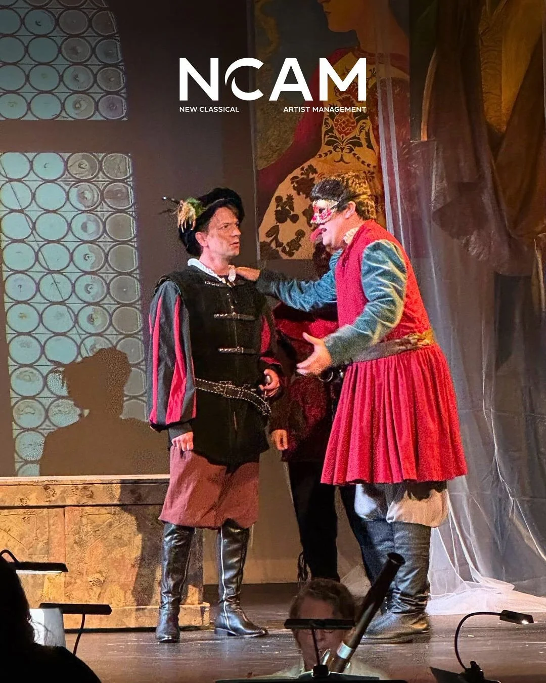 Congratulations to @vanwyckmaximus on opening night as Mercutio in Rom&eacute;o et Juliette with @belcantantiopera ! 💐 Wishing you and the entire cast and crew a fantastic run&mdash;break a leg!
.
.
.
#baritone #mercutio #gounod #operasingerlife #op