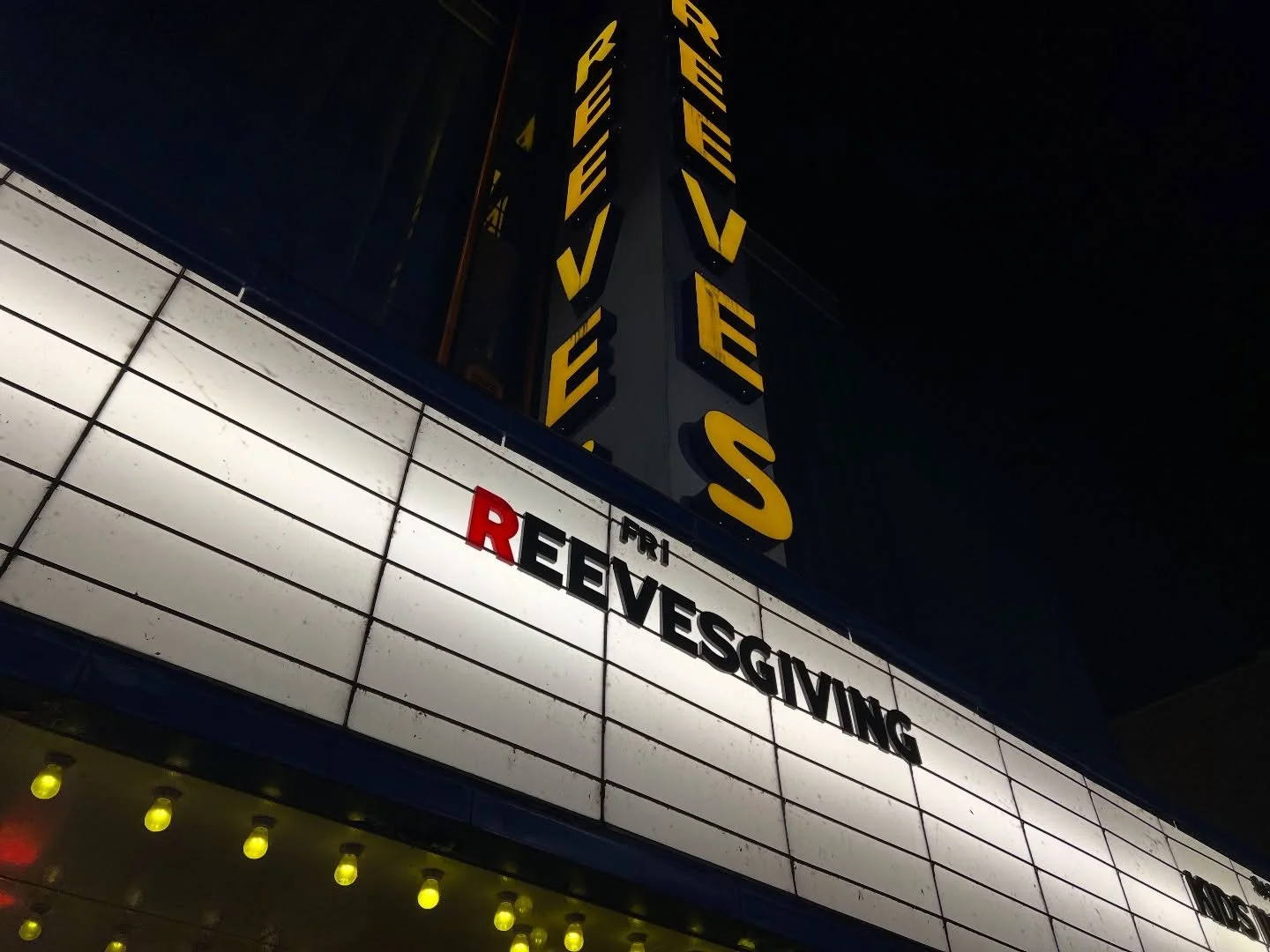 &lsquo;TIS THE SEASON OF GIVING!!!! 💙💛

Thank you to all who came out to the second annual Reevesgiving - and to the wonderful artists who shared their time and talent! 👏👏👏

We&rsquo;re so thankful for the generosity of this community, which thi