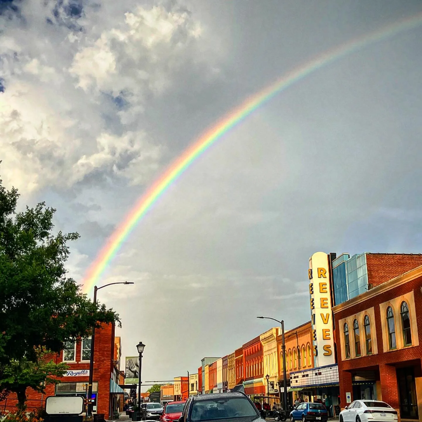 Rainbow beauty over the Reeves yesterday 💙💚💛🧡❤️🩷💜💙🌈