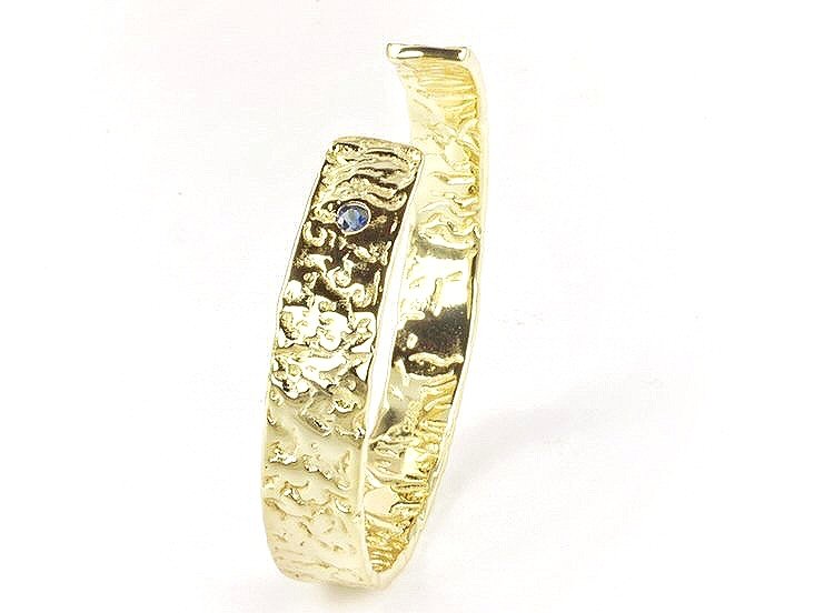 BLUE+SAPPHIRE+CUFF03.jpg