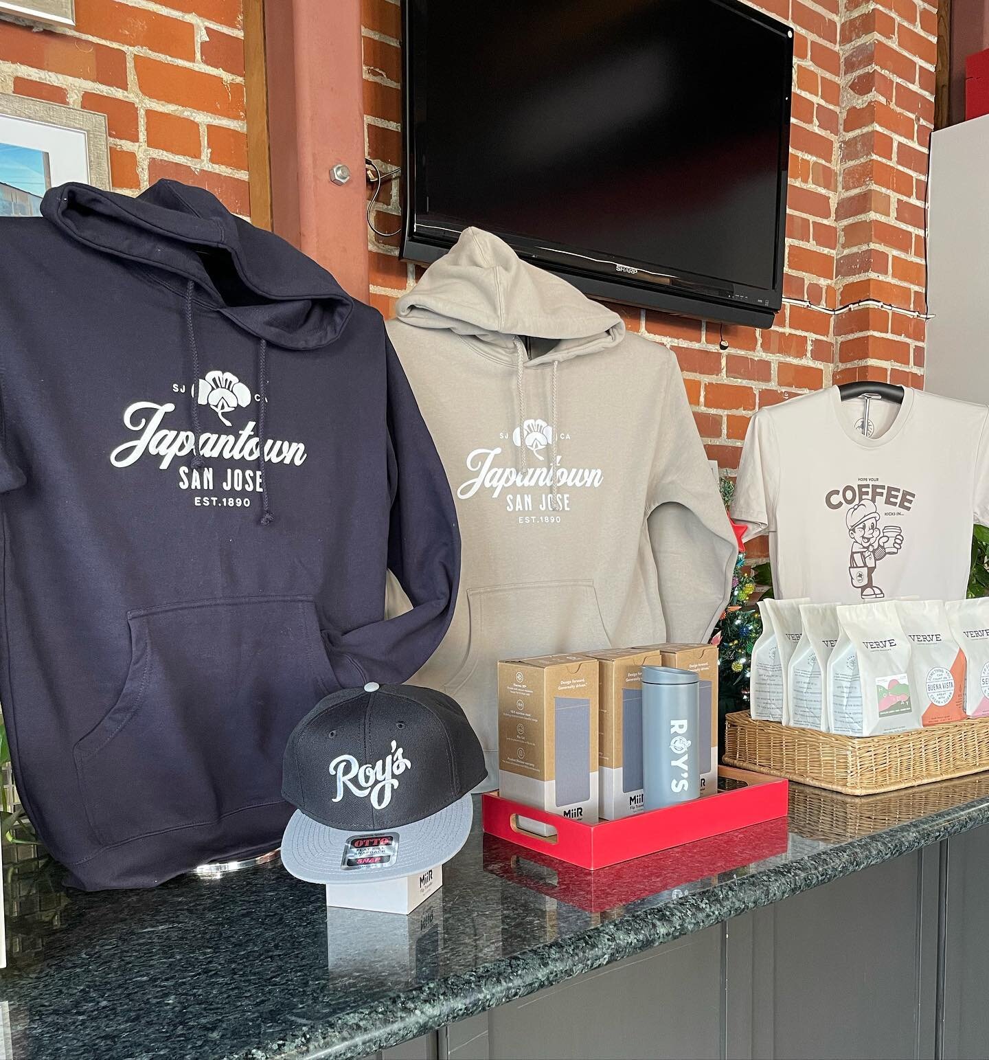 New Jtown hoodies! We are fully stocked with all your stocking stuffers for the holidays! Proceeds of Japantown hoodies go back to the @japantownsj community. @headliners also has the hoodies in espresso brown.

#newmrech #sanjose #headliners #japant