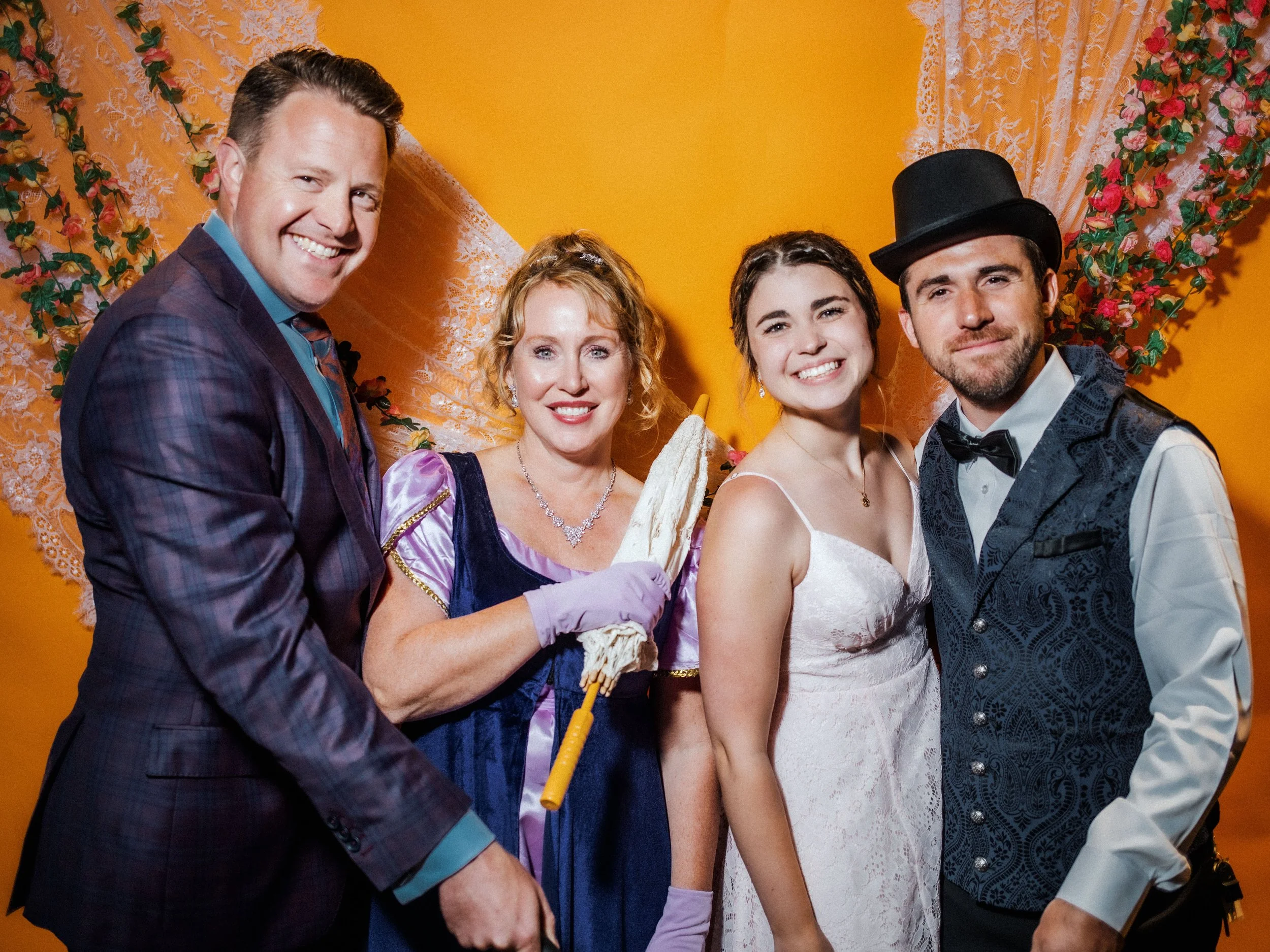 Caleb & Natalia_Photobooth9.jpg