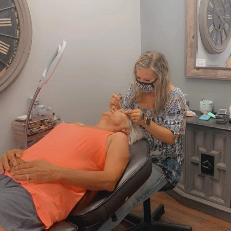 Oops! Got caught doing what I love to do!!! Just didn&rsquo;t realize I brace my feet like I&rsquo;m on a roller coaster ride 😂😂😂🤷🏼&zwj;♀️