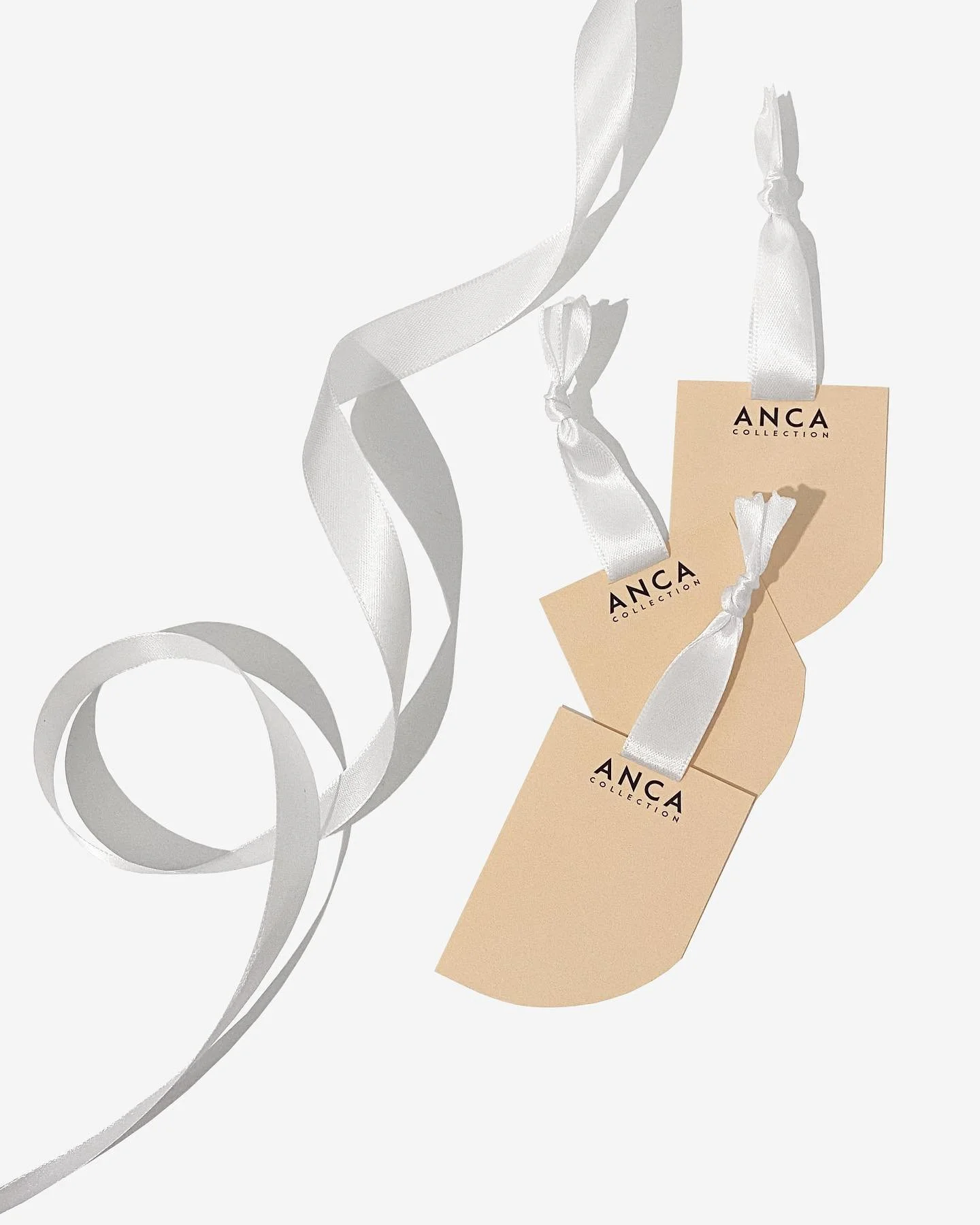 Pink earring tags 🩷

#AncaCollection