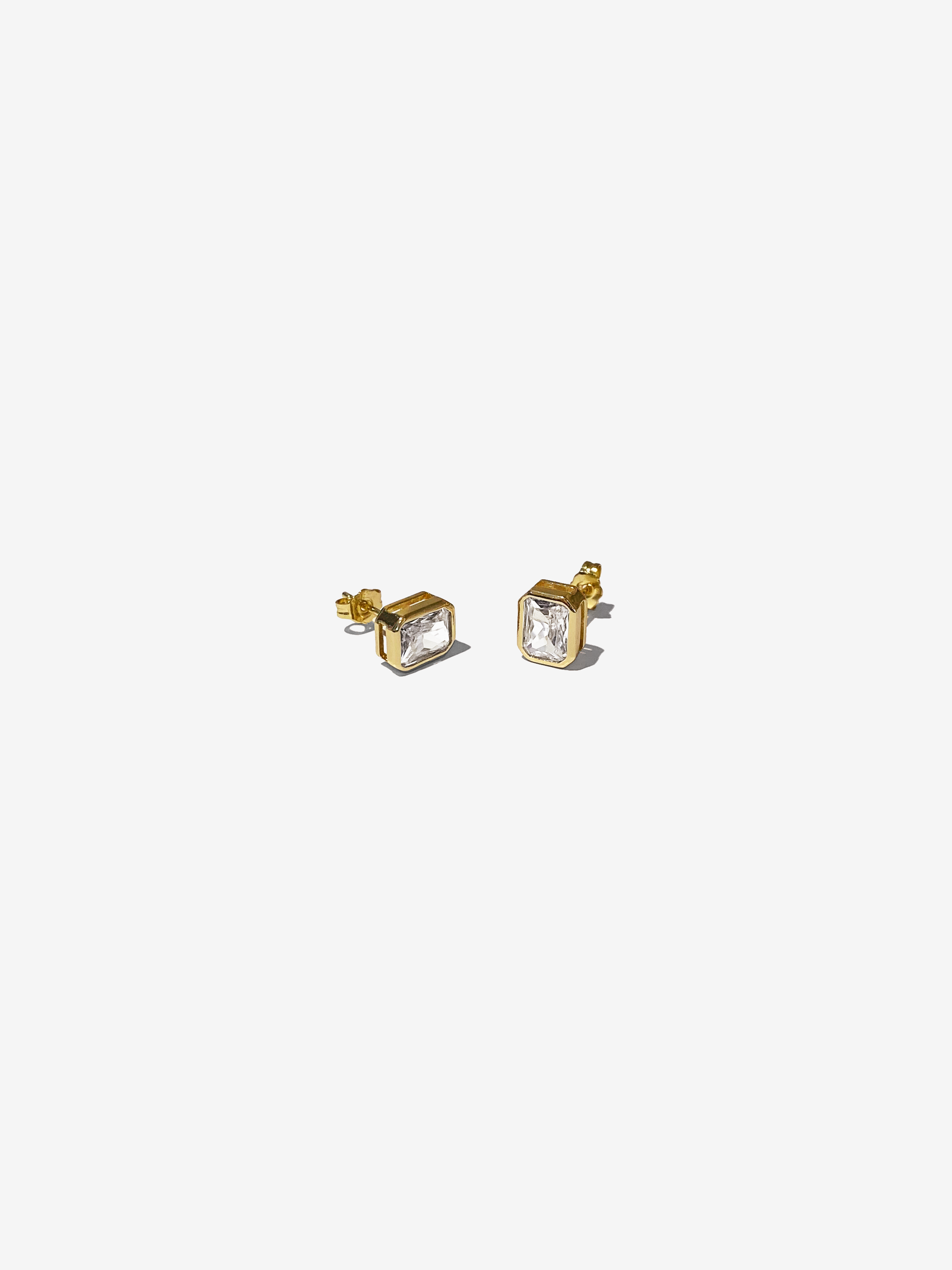 Gold Bezel Stud Earrings.png