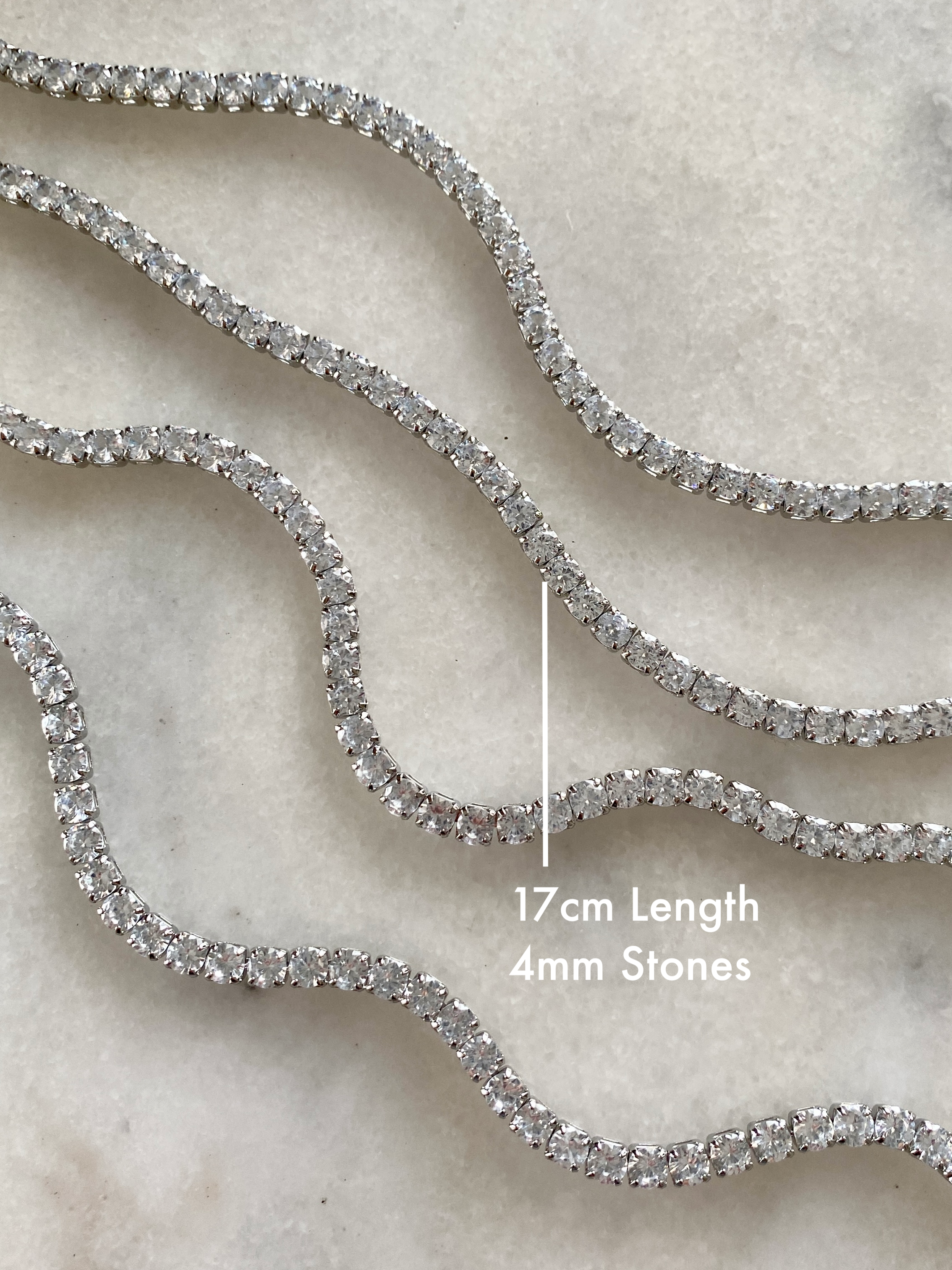 Classic Tennis Bracelet 17cm.png