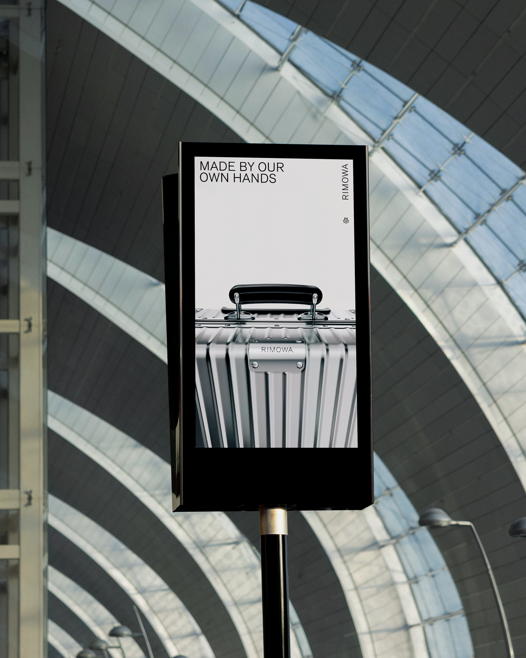 rimowa_showcase_06_4x5.png