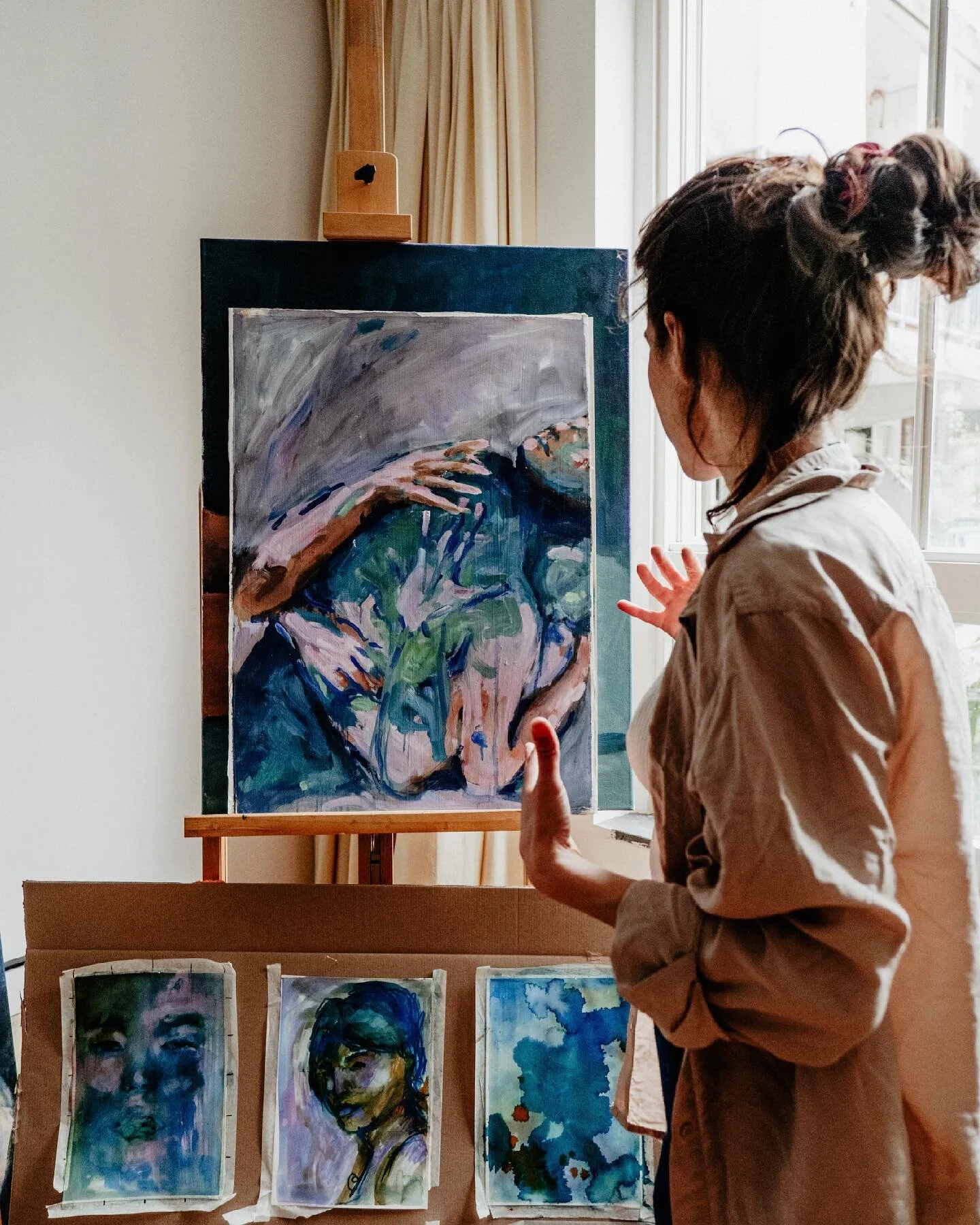 Me explaining the story behind this commissioned work ✨

📷 @daisyranoe