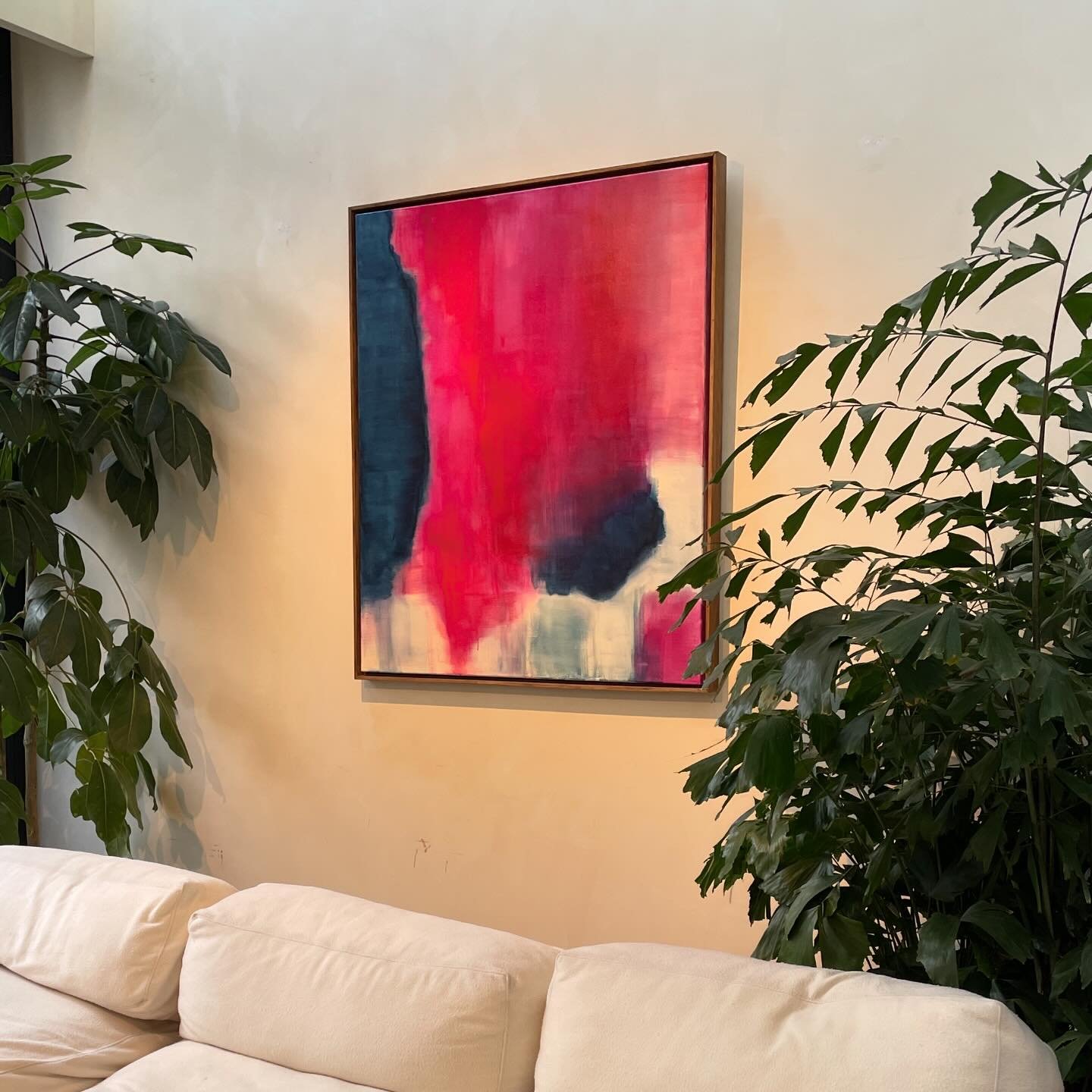 Maybe you&rsquo;ve seen this work hanging at @fosbury.amsterdam , it found a new home recently! I love it when my art travels and then finds a permanent residency.

#contemporaryart #interiordesign #interiordecor
