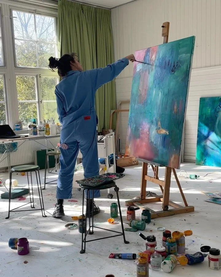 De volgende schilderijen zijn as zaterdag tijdens mijn open studio te zien. Naast nog ander nieuw werk. Op de laatste slide trouwens het eindresultaat van het schilderij waar ik hier in dit filmpje aan werk.  
Zaterdag staan mijn deuren open en is ie