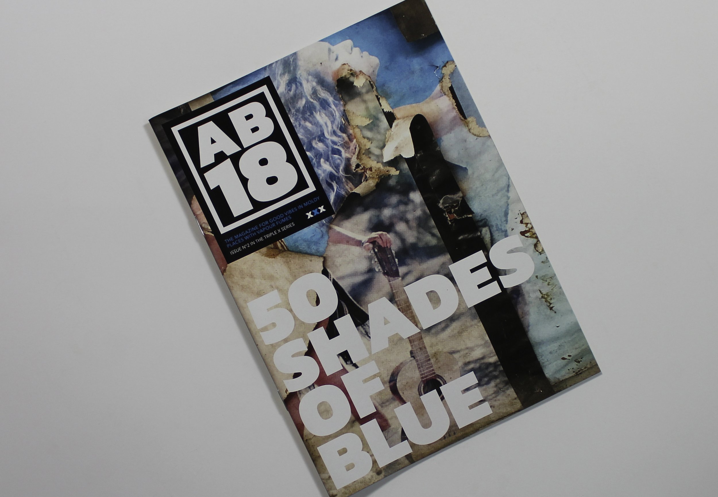 PACKSHOT BOOKS_AB1811.jpg