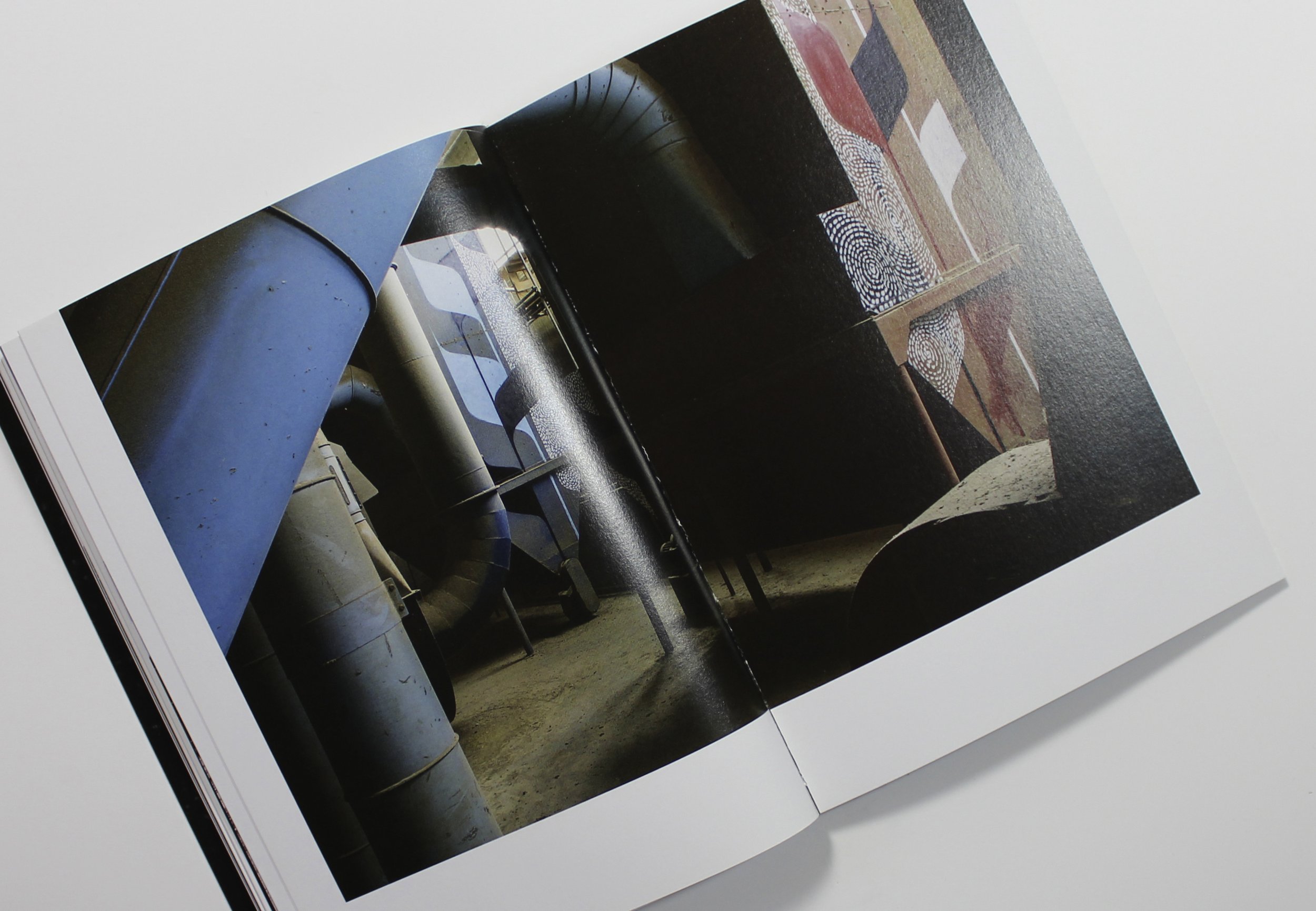 PACKSHOT BOOKS_VEIL9.jpg