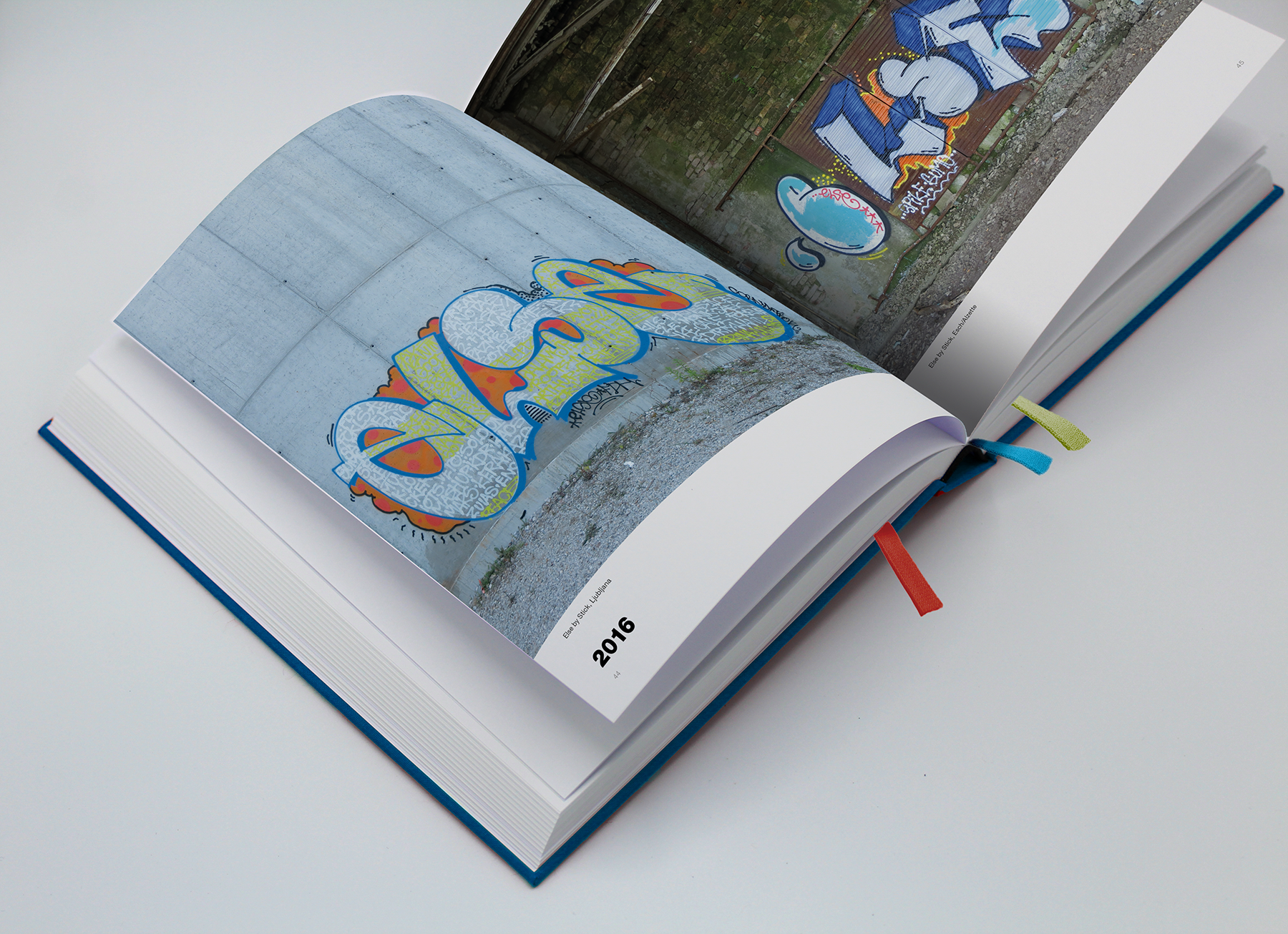 Mockup BOOK_Open Perspe_Blue_Partie 08_02_s.png (Kopie) (Kopie)