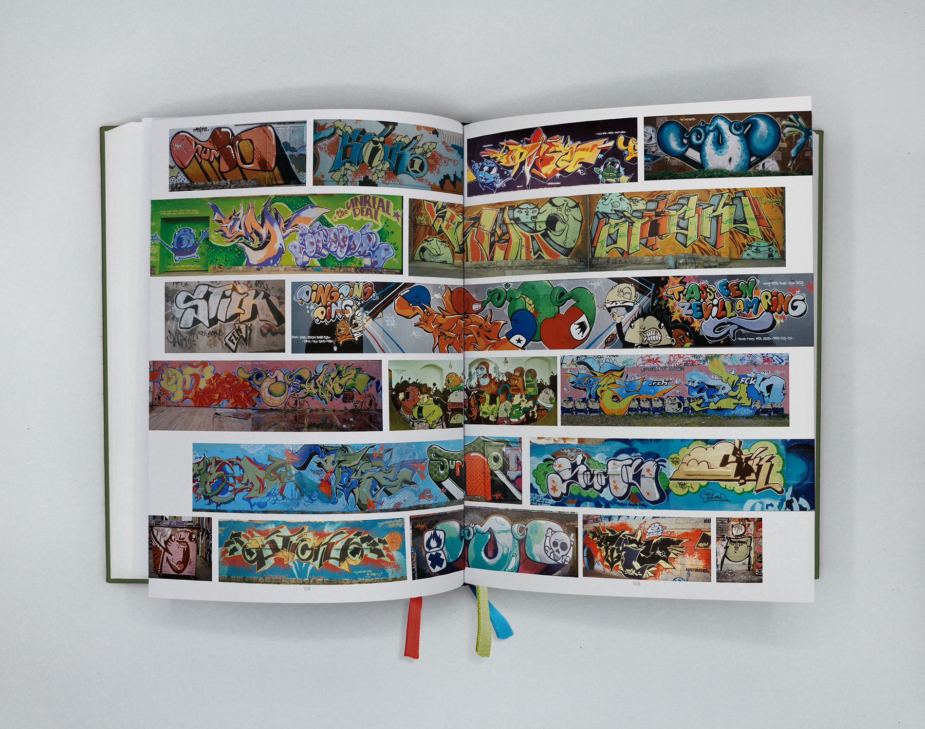 Mockup BOOK_Open Front_Geen_Partie 03_s.png (Kopie) (Kopie)