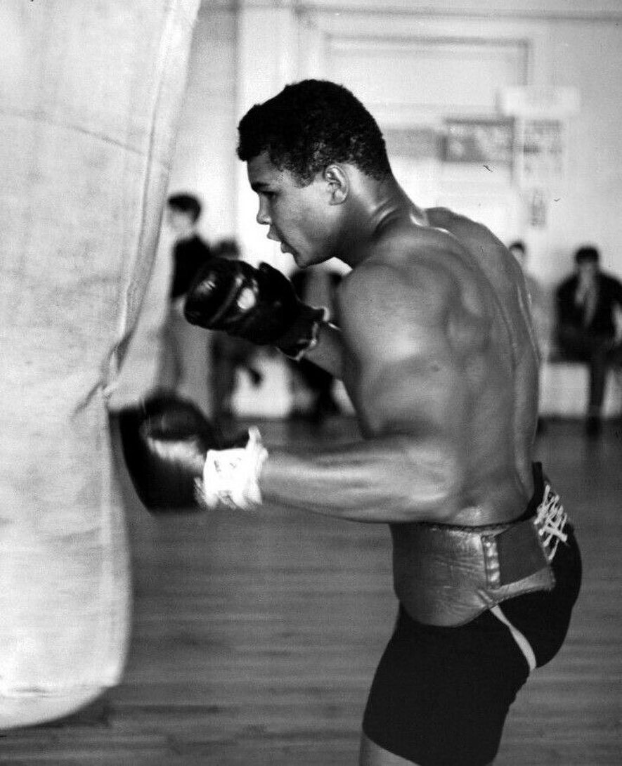 Monday motivation 🥊

Muhammad Ali- &ldquo;The only limitations one has are the ones they places on themselves&rdquo;

What&rsquo;s stopping you today?