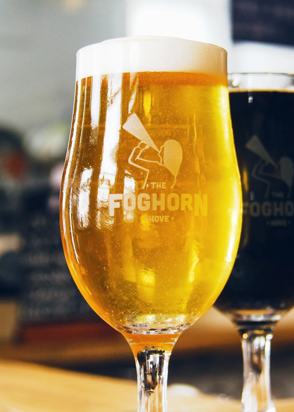 Foghorn Hove pub beer glass with logo