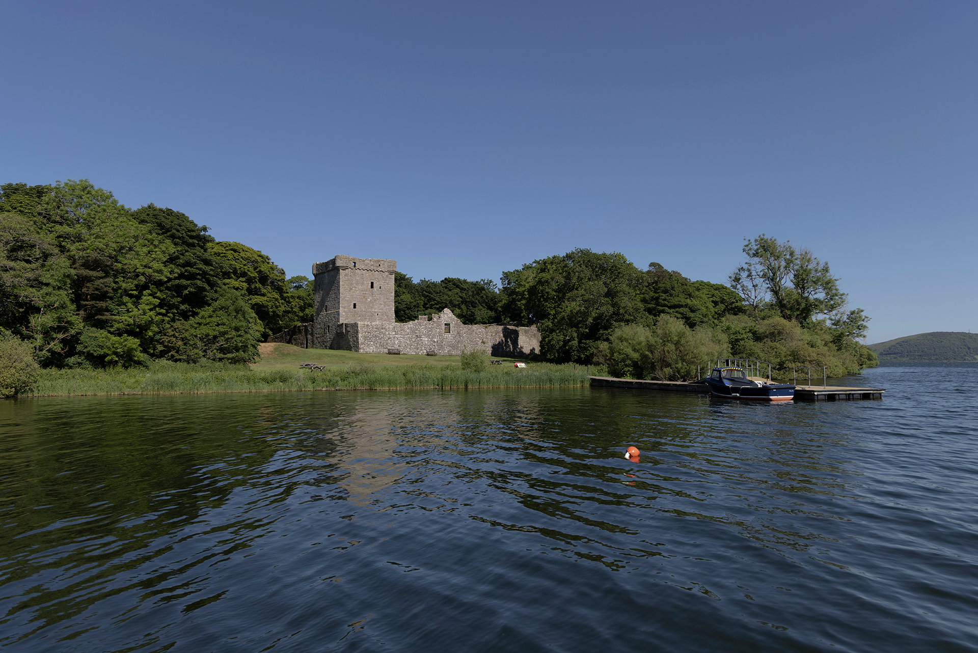 GoodNoise-branding-Pinkfoot-Loch-leven-view.png