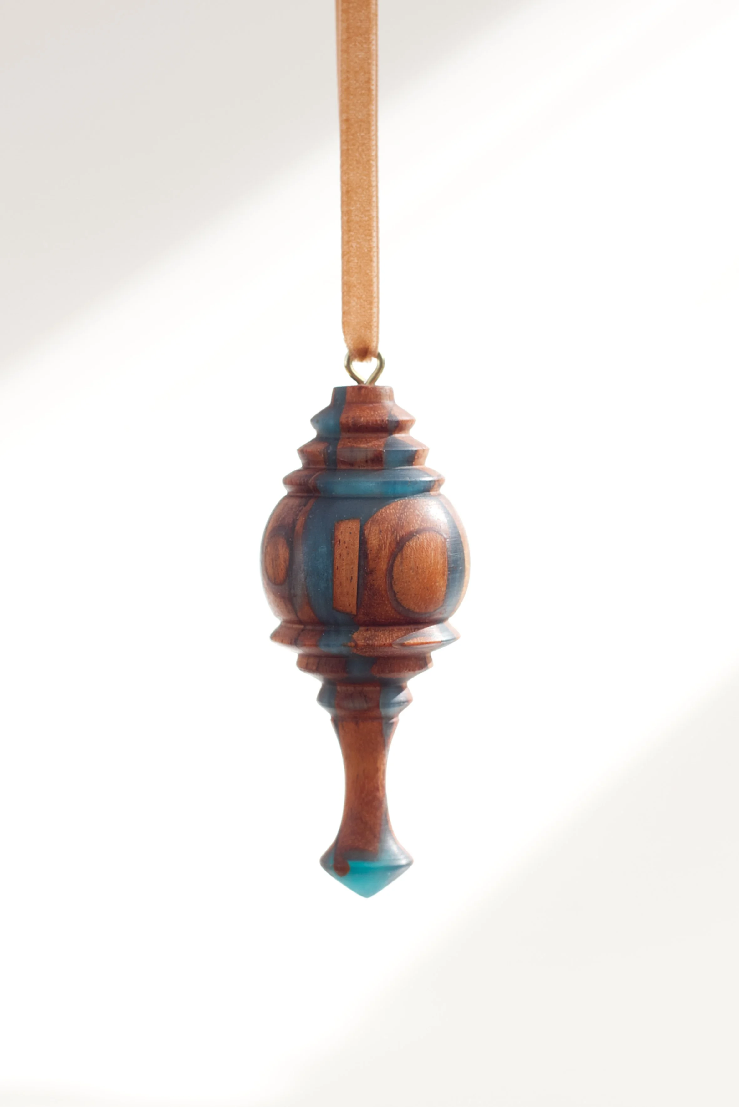 Decoration - Sapele and Teal resin