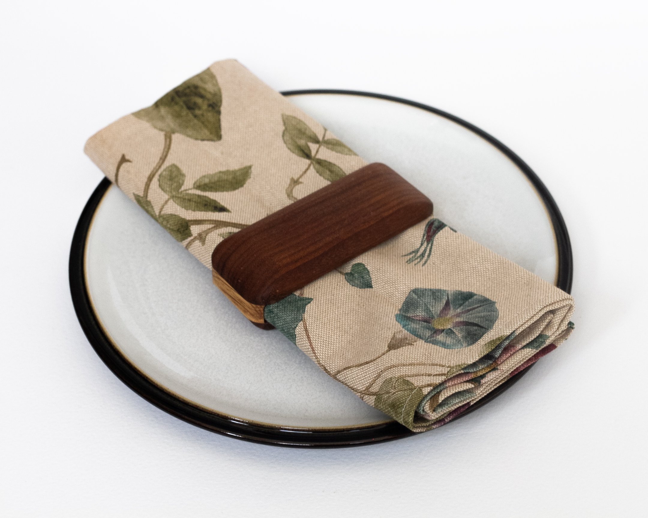 1Irokowithnapkin.jpg