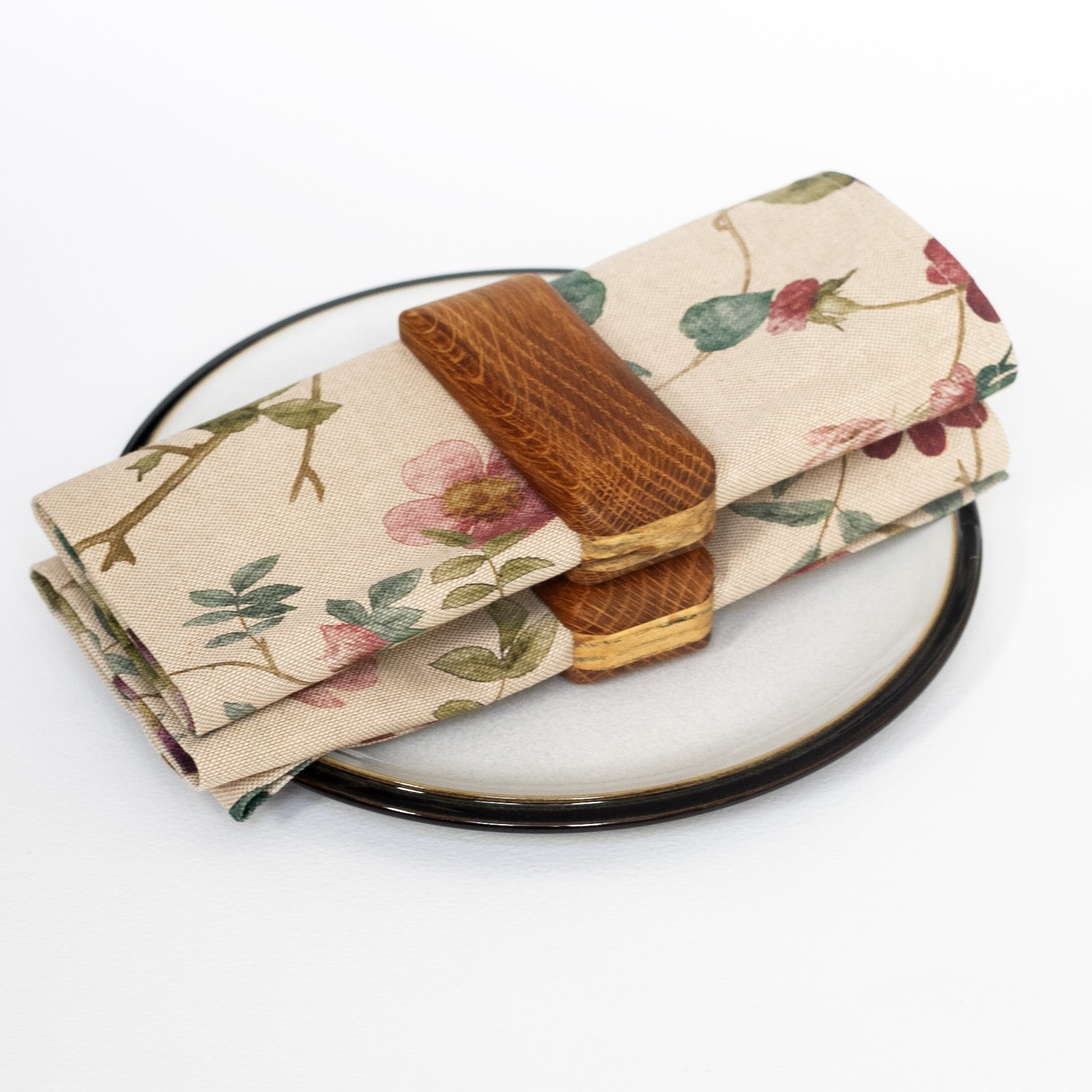 Oakstackwithnapkins.jpg