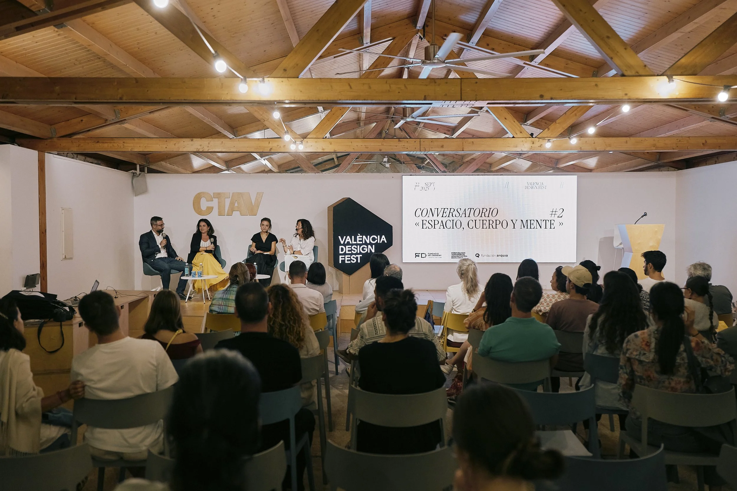 Presentación del libro espacio, cuerpo y mente en el Colegio de Arquitectos de Valencia con Juan Luir Higuera-Trujillo