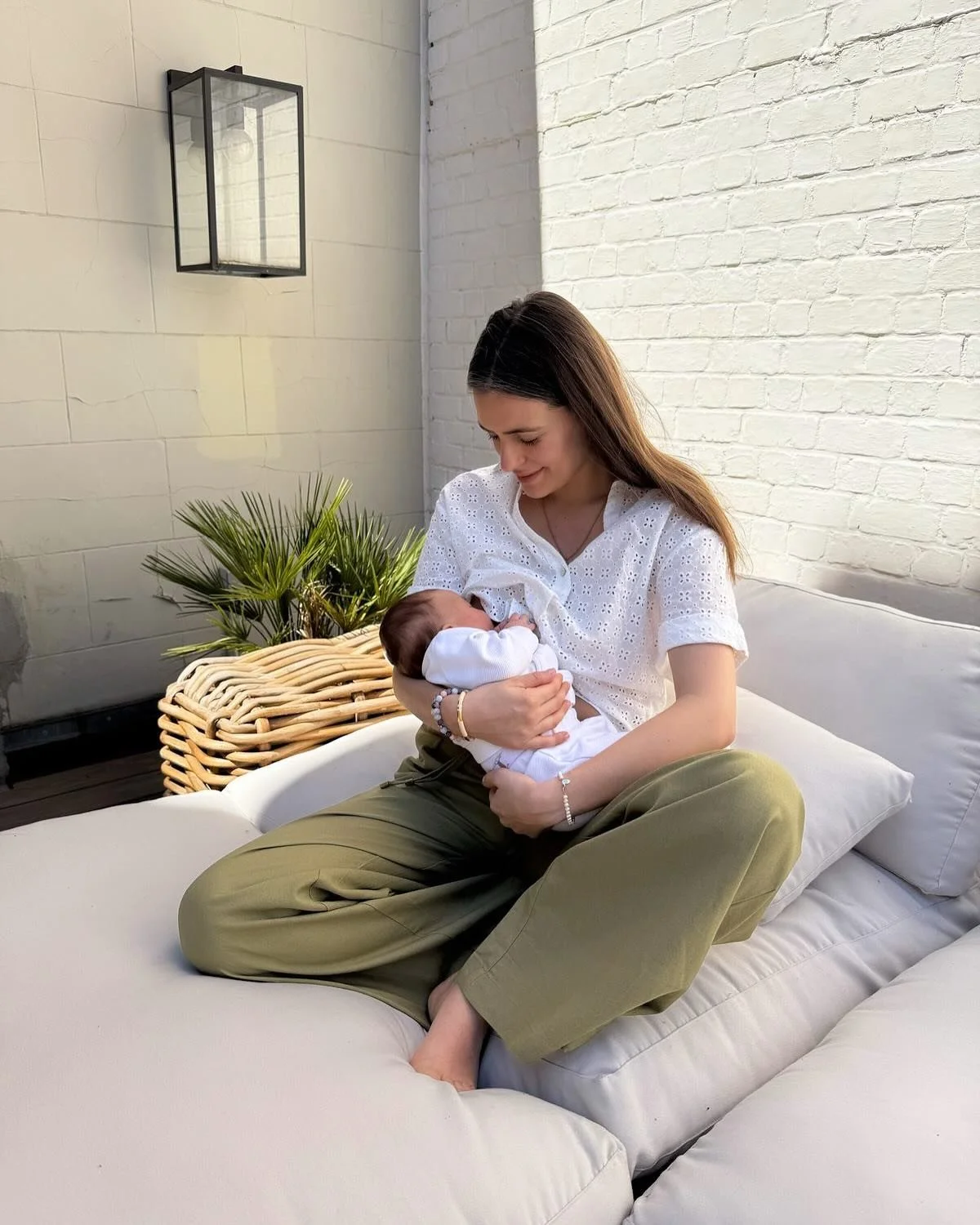 MY OTHER COSMIC BABY 🪐🌟

Becoming a mother is something I can&rsquo;t easily describe: a good blend of love, mystery, chaos, surprise, luck, deconstruction, flow 🌊

Maya Gloria Isis, our magic little girl, is growing with us and us with her, and I