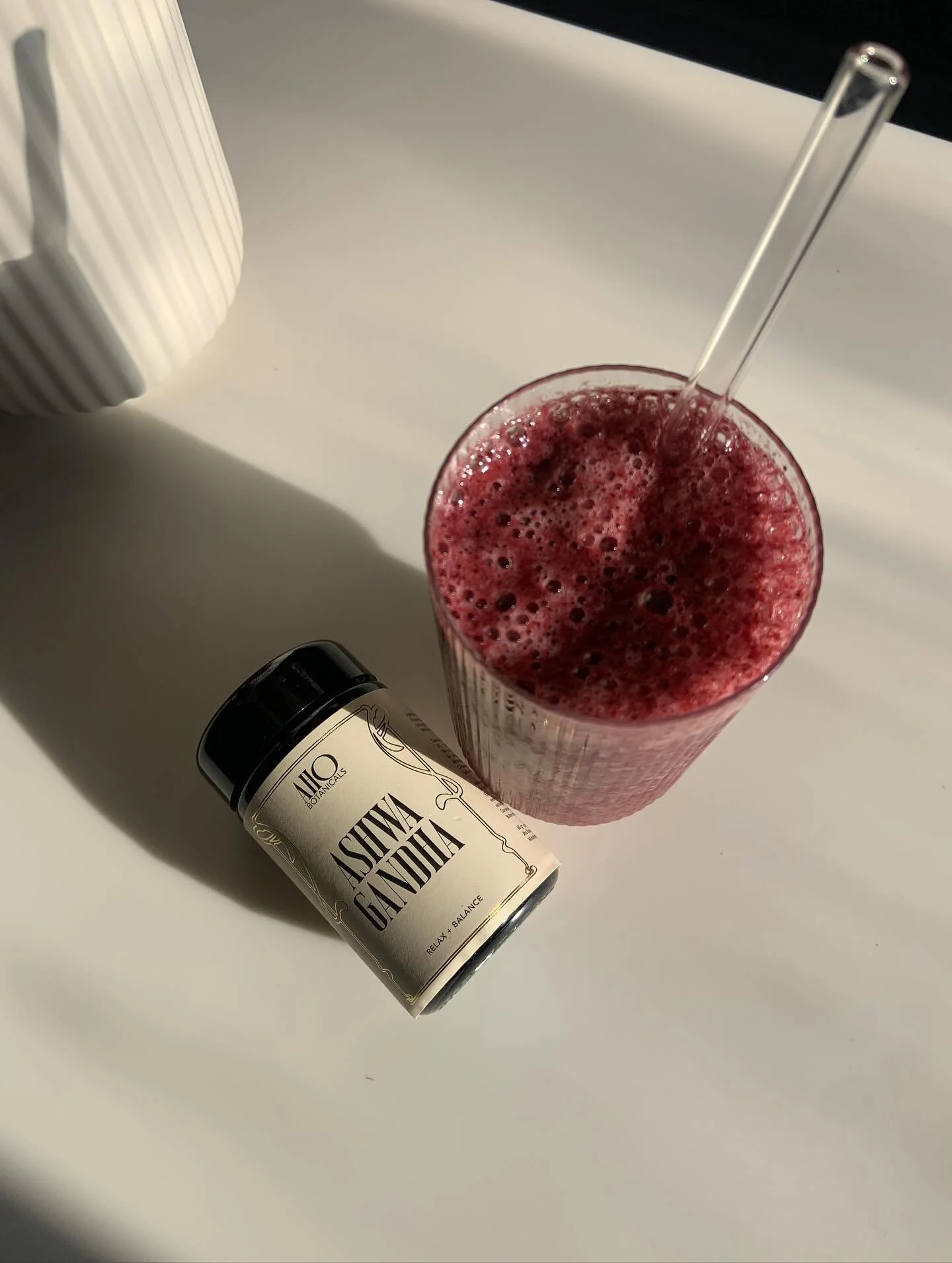 Missing light already? 💫

Well, Masterplant Ashwagandha is there to support you during this new season with its warming &amp; grounding qualities 🌱 It will thus help your body to adapt to stress, your mind to calm down and your hormonal system to r