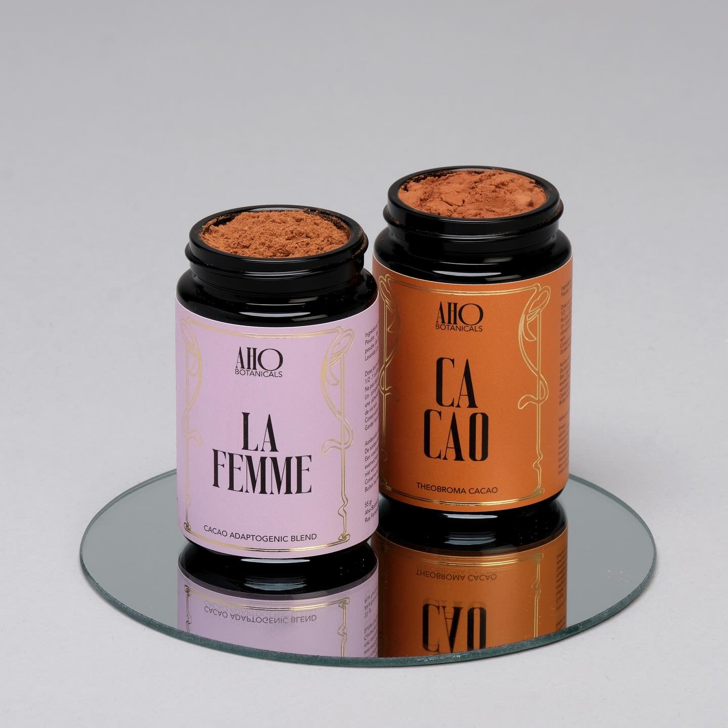 DUO CACAO RITUEL 🪐☕️

Le meilleur duo &agrave; mettre sous le sapin pour surprendre et faire plaisir 🎄

Dans chaque duo:
&mdash; un glass deluxe de cacao cru bio d&rsquo;&eacute;quateur, issu d&rsquo;une fili&egrave;re durable et g&eacute;r&eacute;