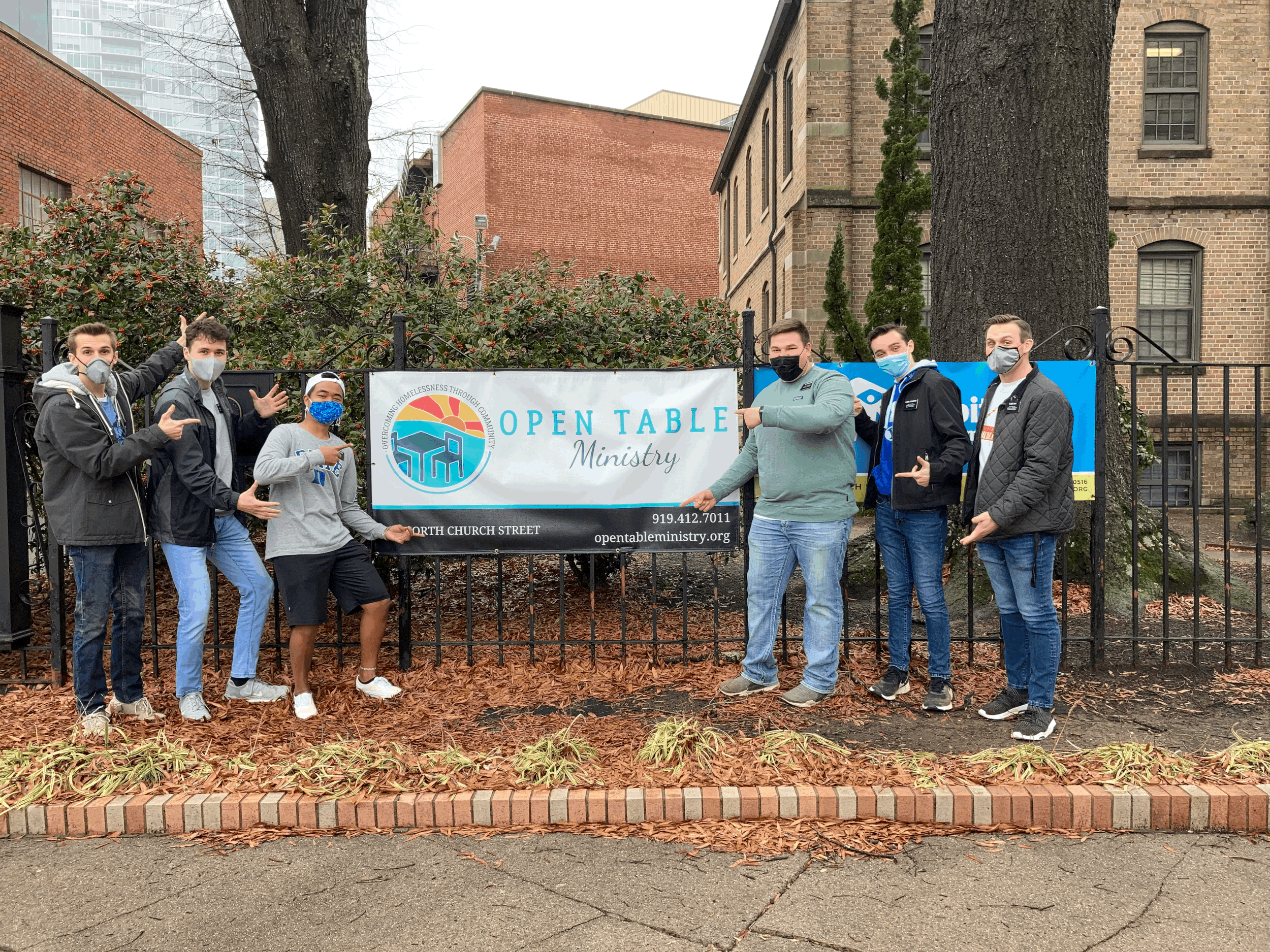 Local Volunteer Group Makes BIG Difference at Free Store