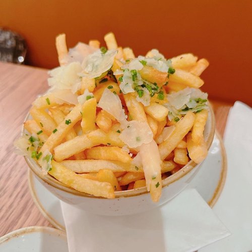 TRUFFLE FRENCH FRIES