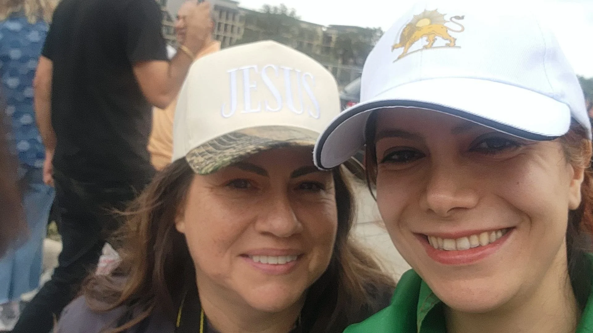 Praying for 20K Iranians in Houston (5).jpg