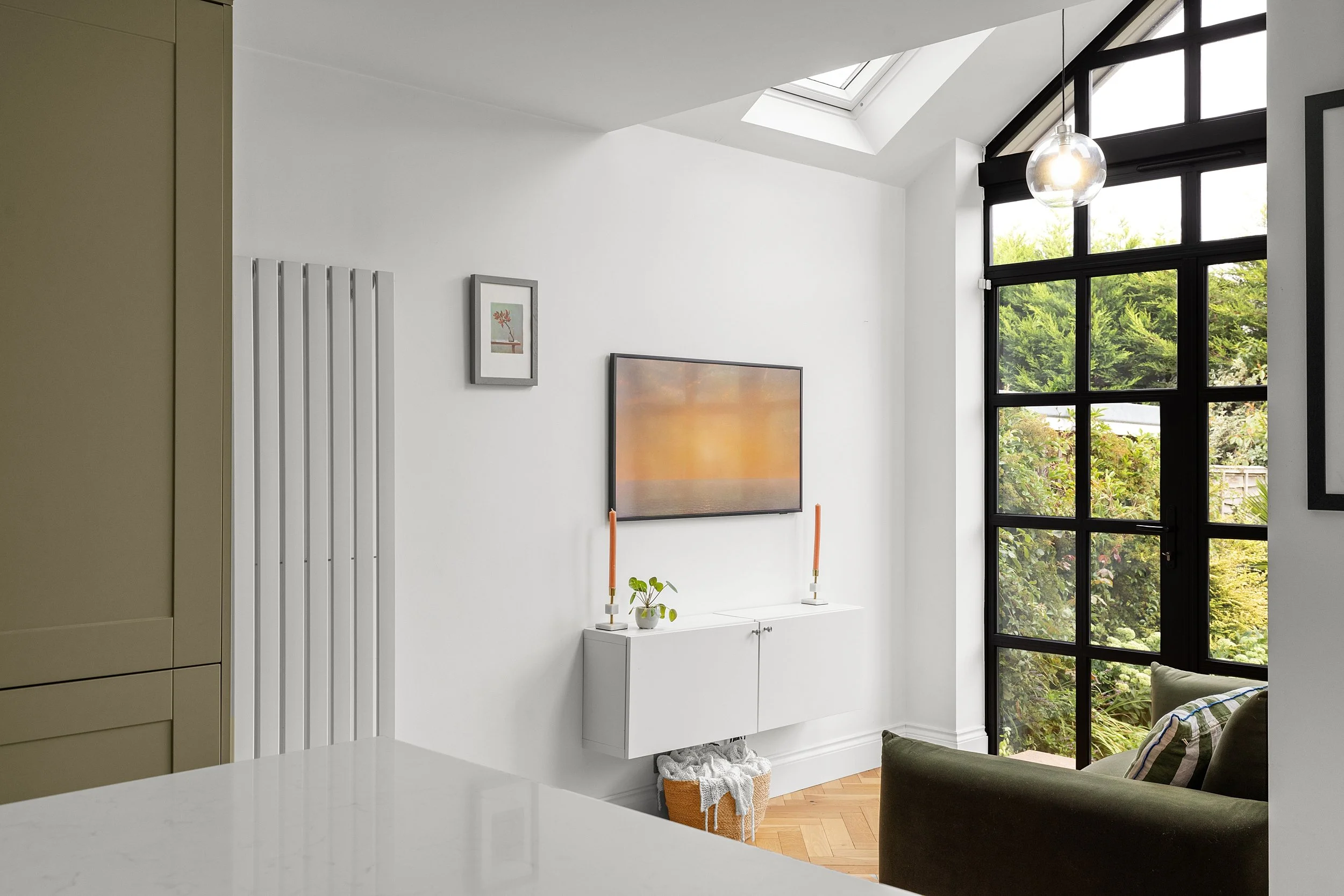 8 barons crescent 045-1541 2.jpg