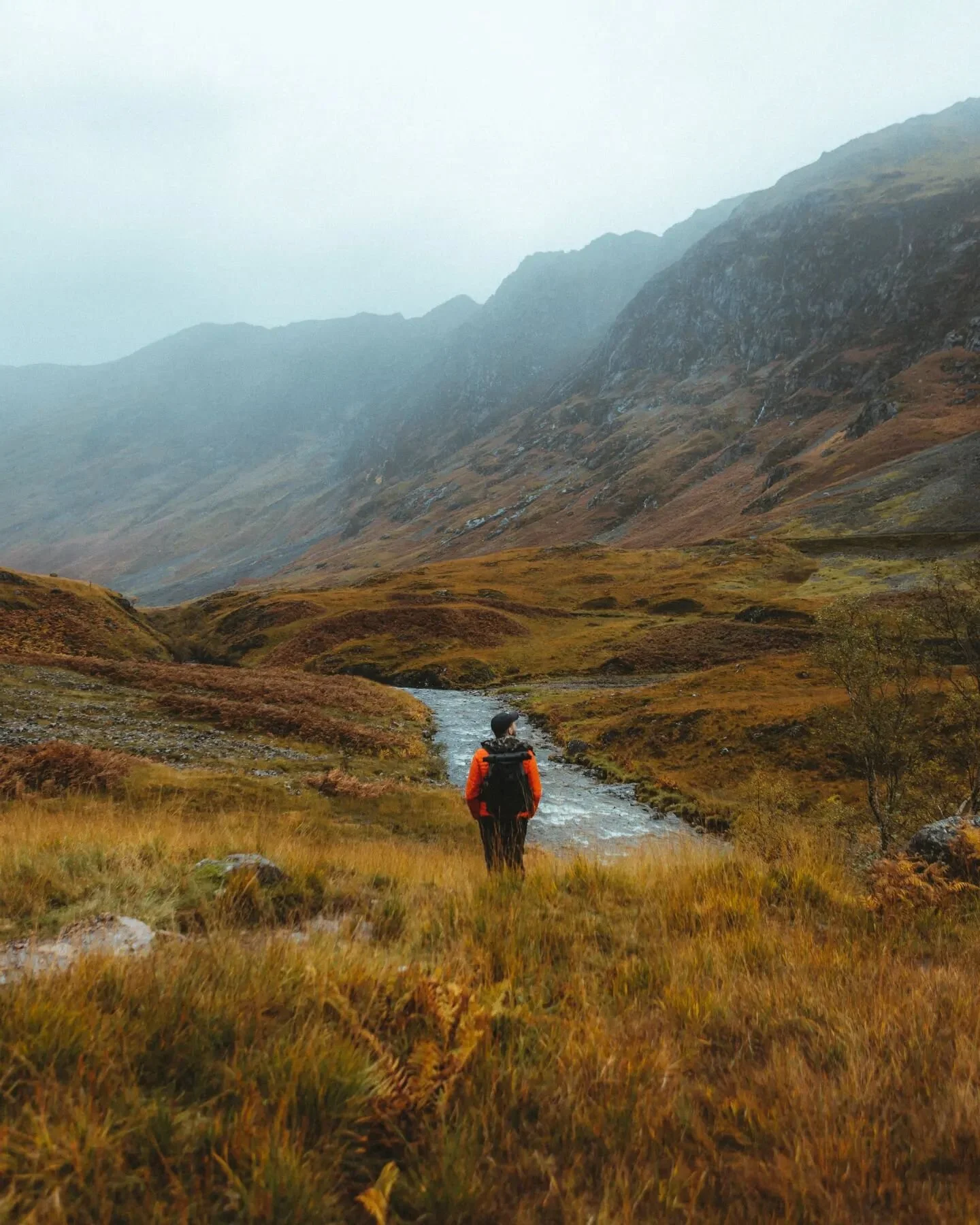 Wandering through Glen Coe 

Despite all the rain making our way towards us, this day ended up being one of the milder ones out of the 2 weeks up there. Turns out we booked our van during a storm, and did we find out the hard way! 

#ourdailyplanet #