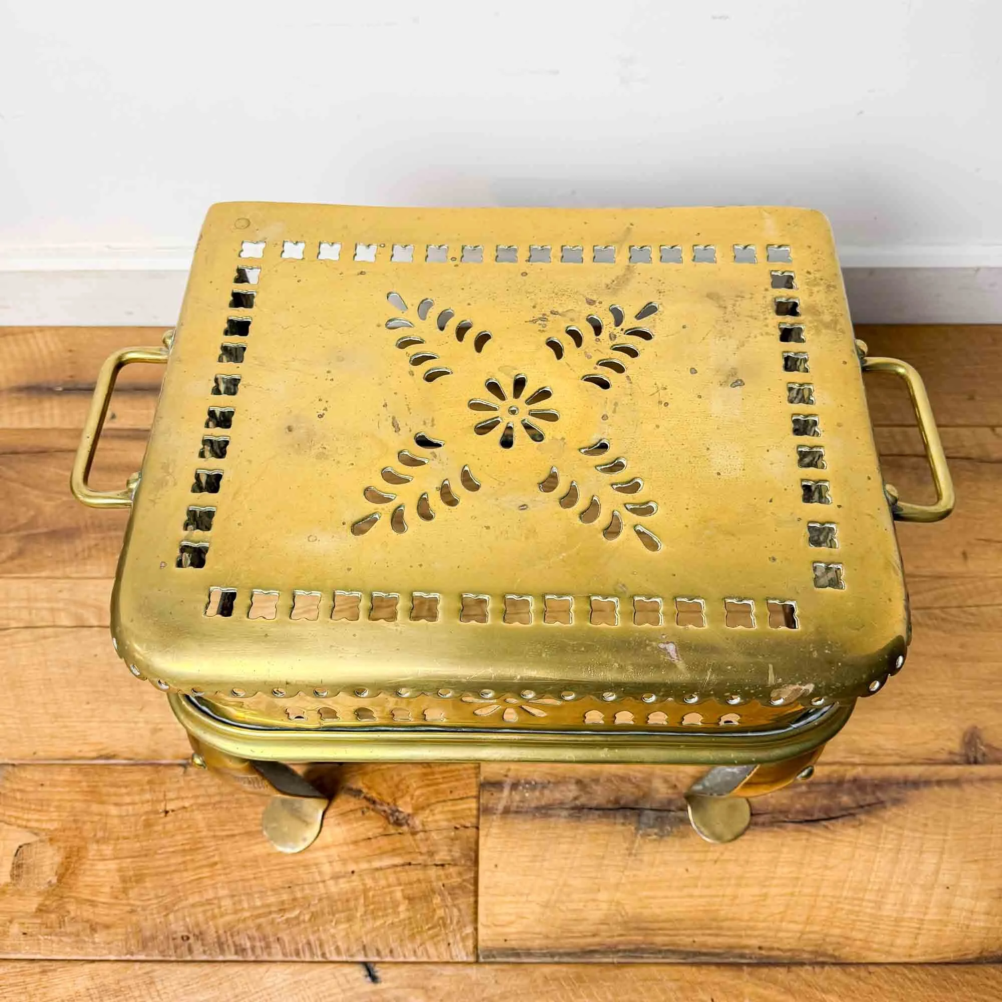 antique brass footman-04.jpg