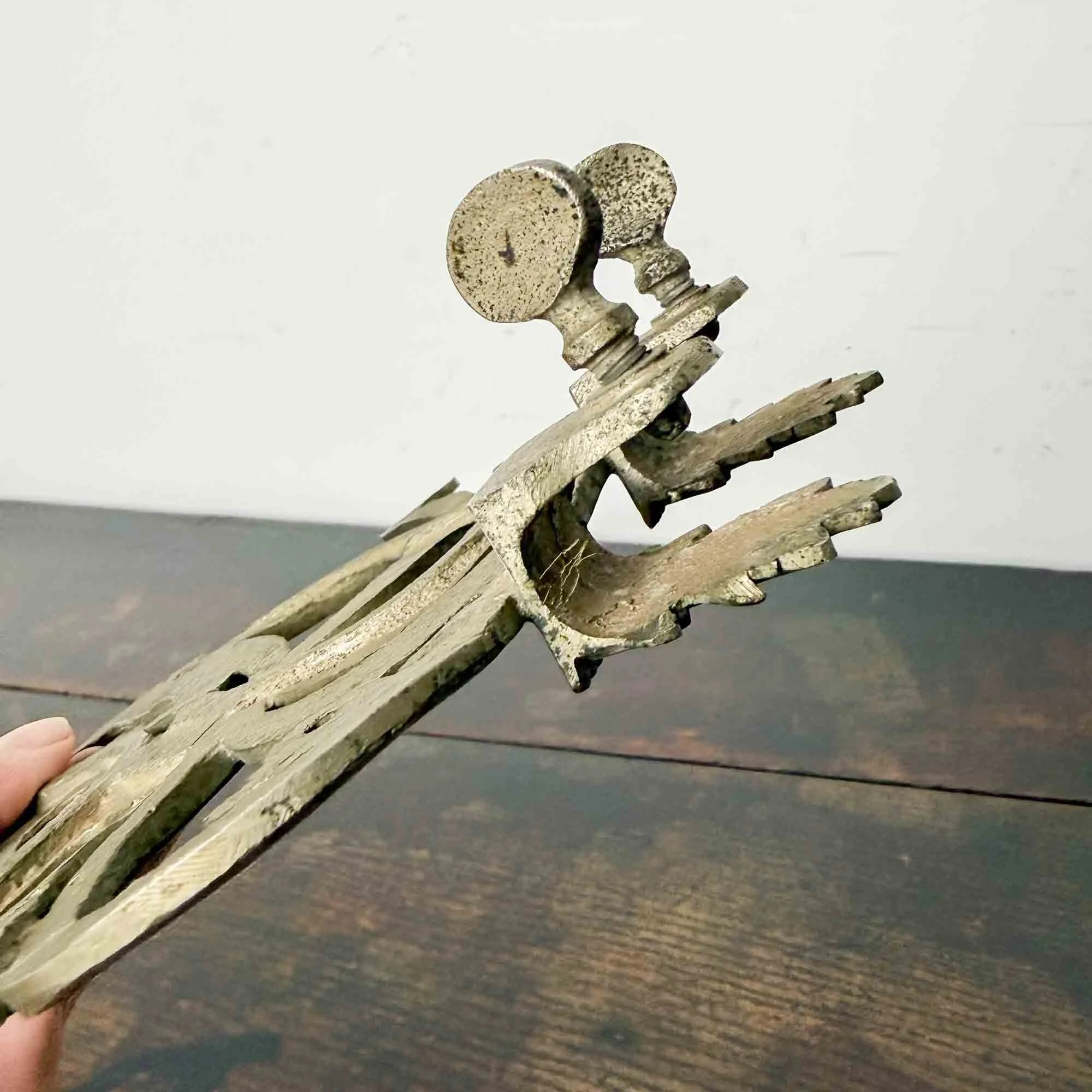 art nouveau style metal finial-1.jpg