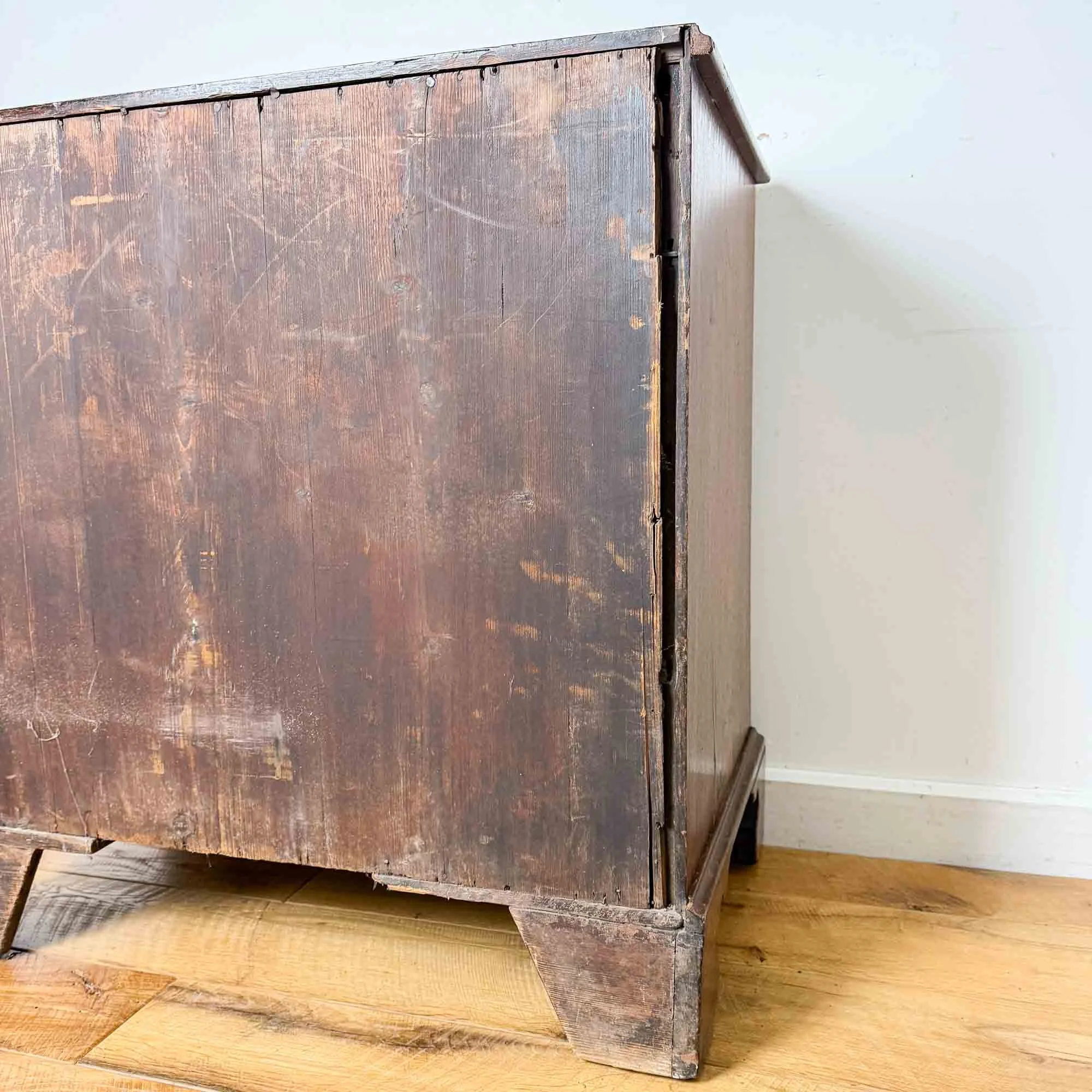 small georgian mahoghany chest of drawers-01.jpg