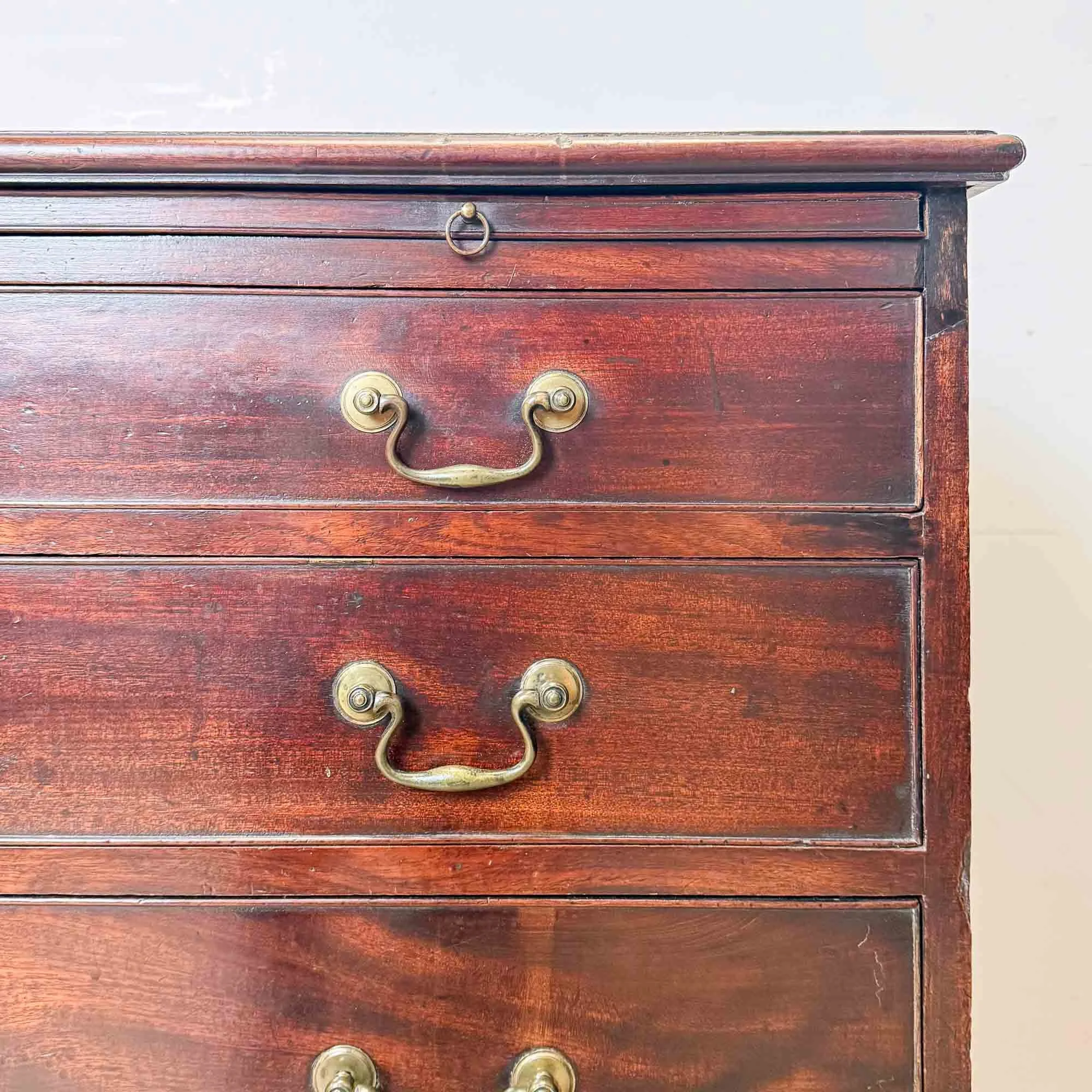 georgian mahogany bachelors chest of drawers-24.jpg