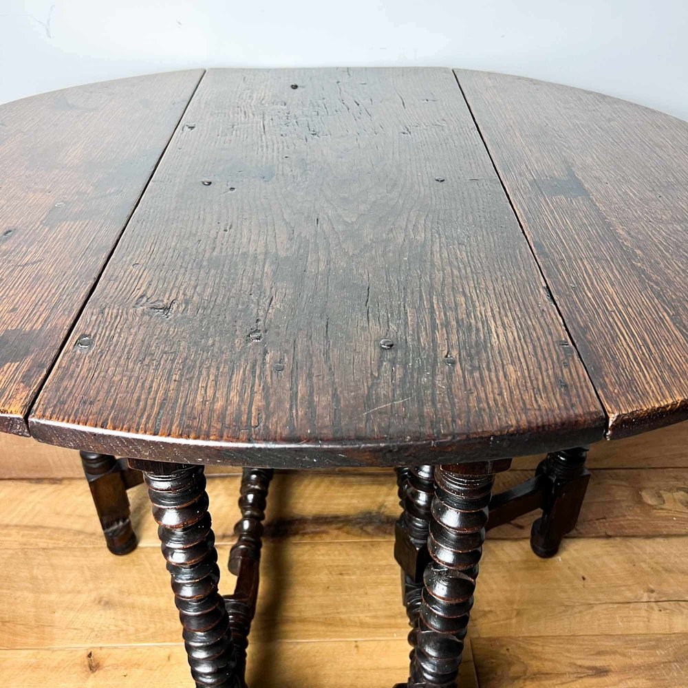 Period oak small gateleg table with bobbin turned legs — Antique and Unique