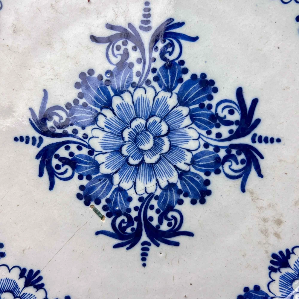 Pair of 18th Century Dutch Delftware Plates β Antique and Unique
