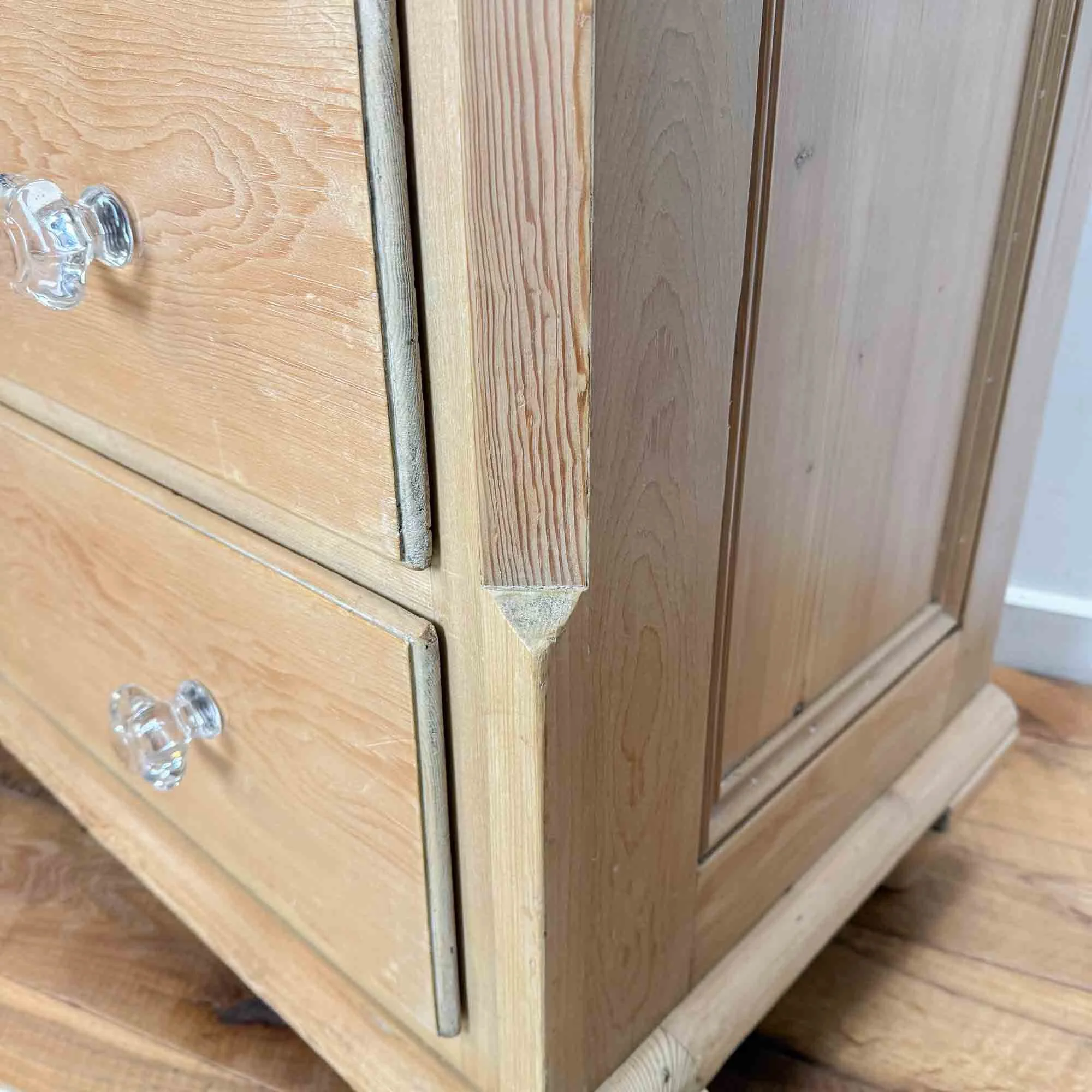 antique pine chest of drawers with glass knobs-17.jpg
