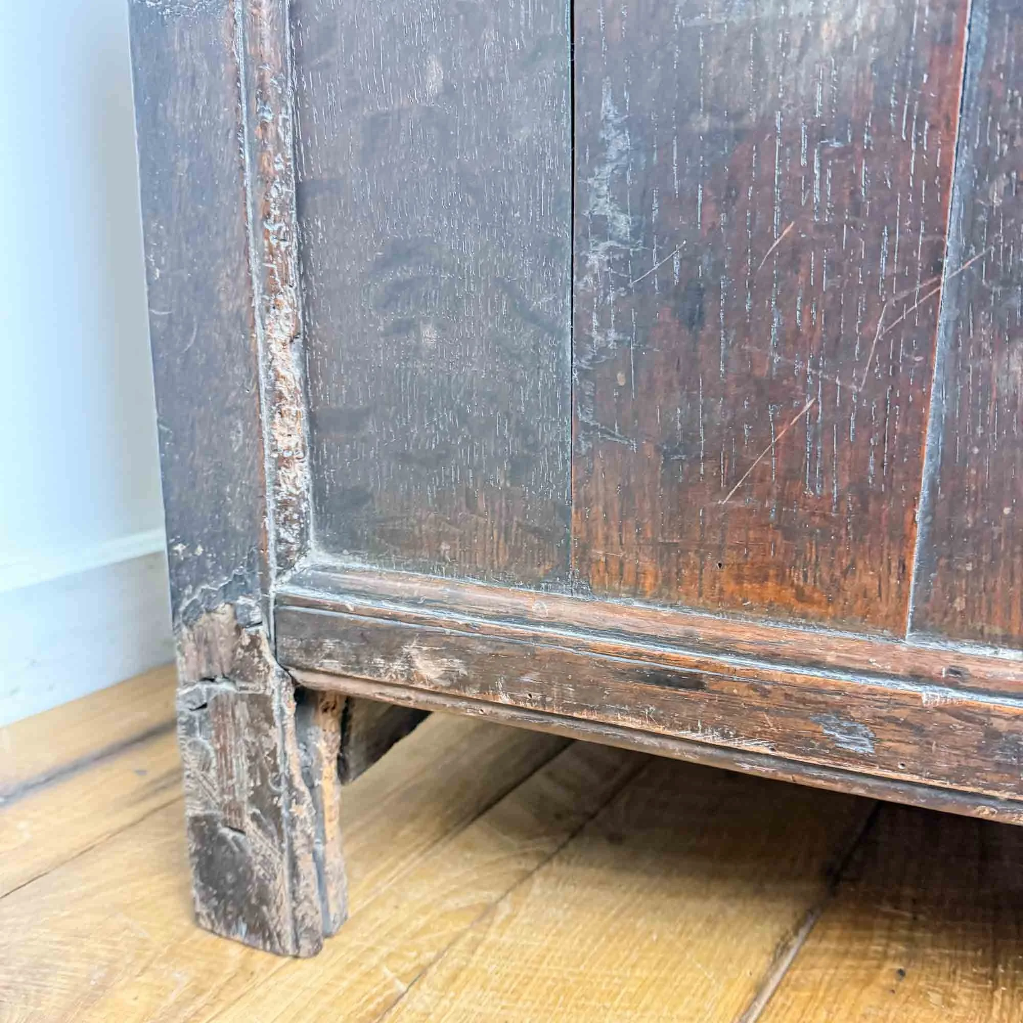 geometric panelled antique oak coffer-05.jpg