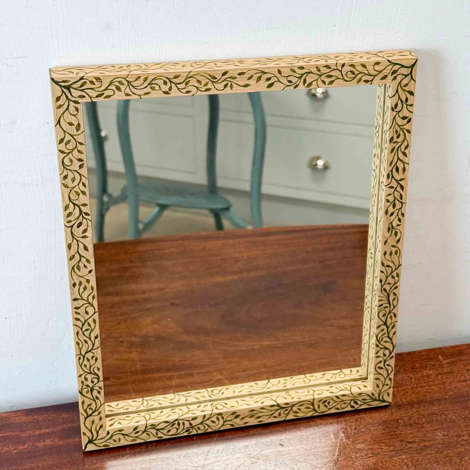 Hand painted tiny leaves oak mirror-4.jpg