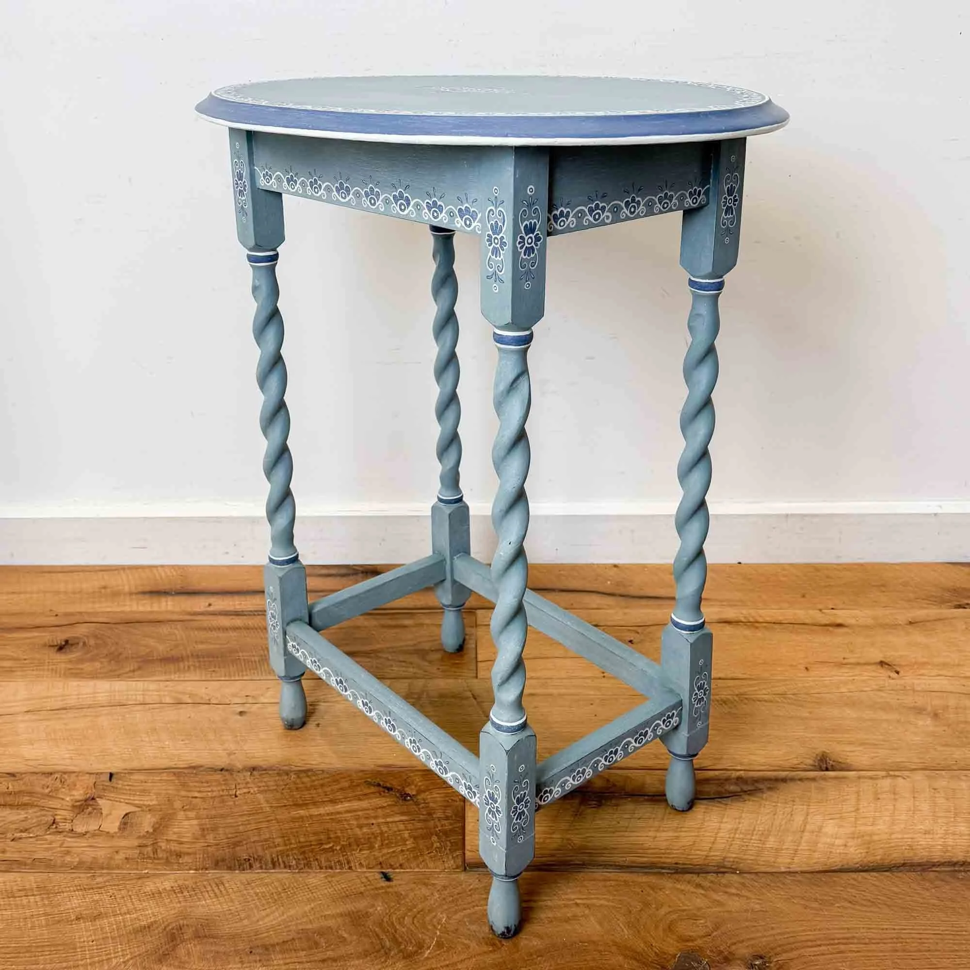 blue painted oval barley twist table-12.jpg