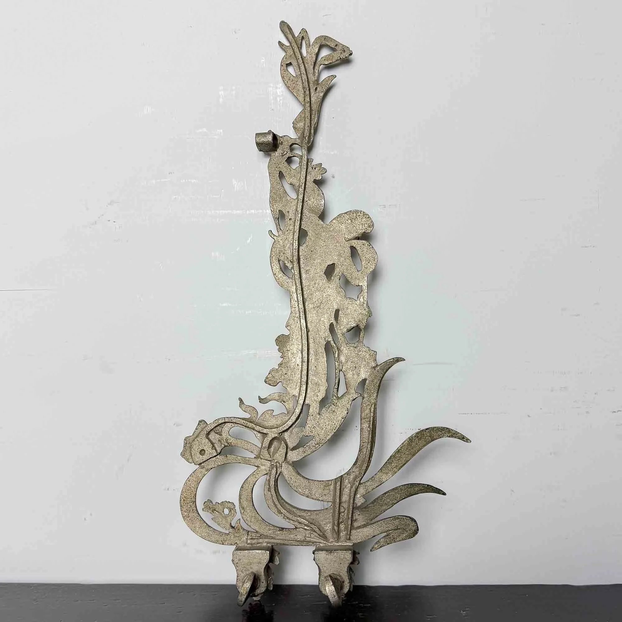 art nouveau style metal finial-4.jpg