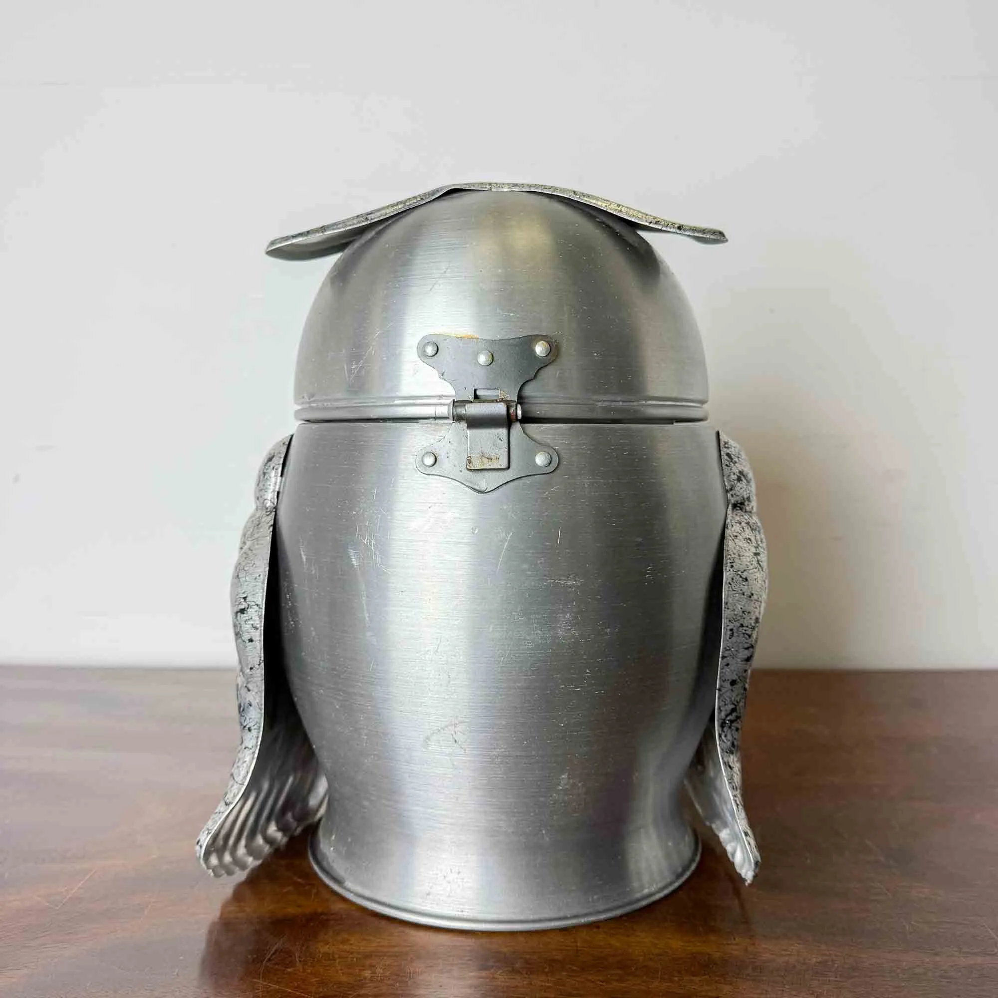 retro aluminium owl ice cooler-09.jpg