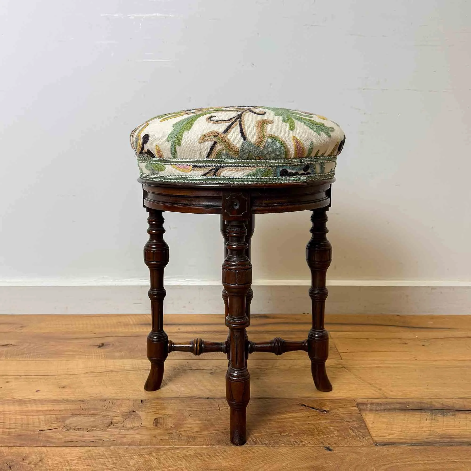 Victorian rosewood revolving piano stool crewel upholstery