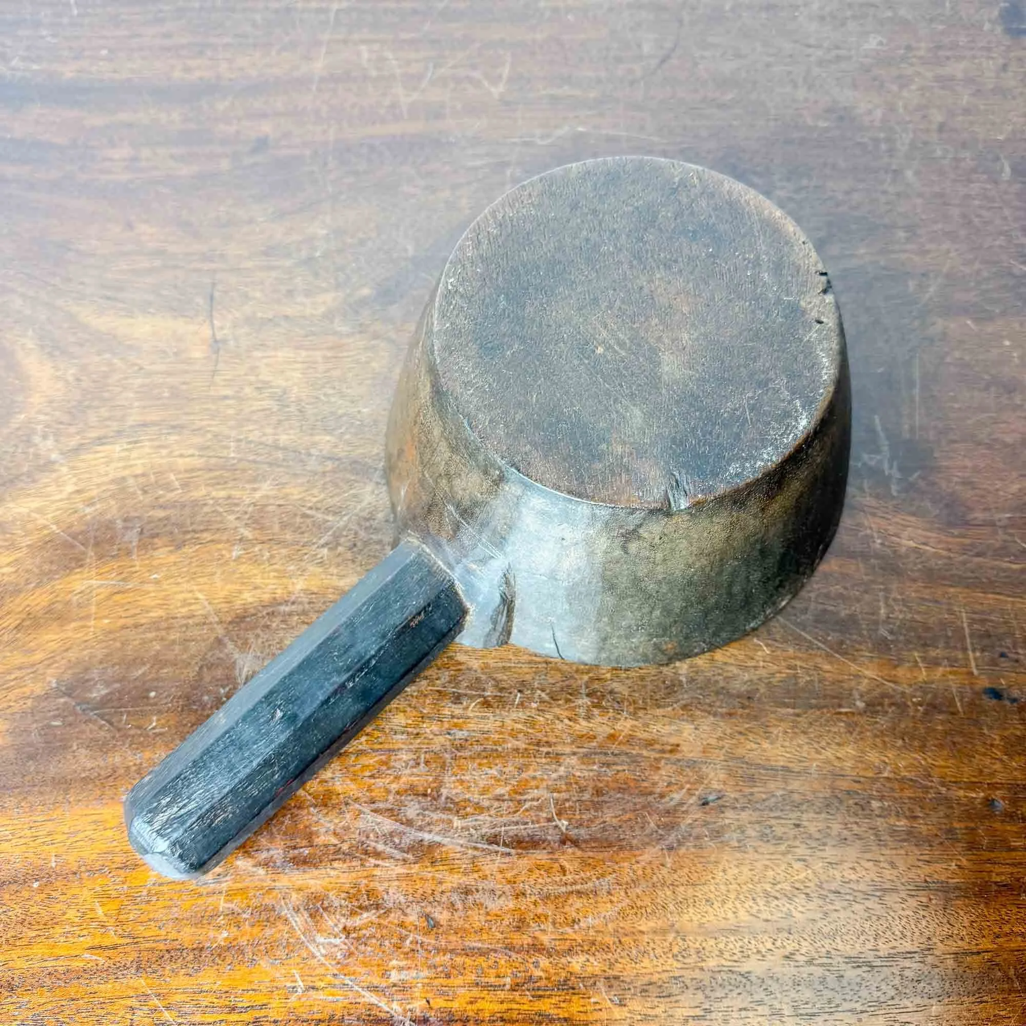 treen bowl with handle-01.jpg