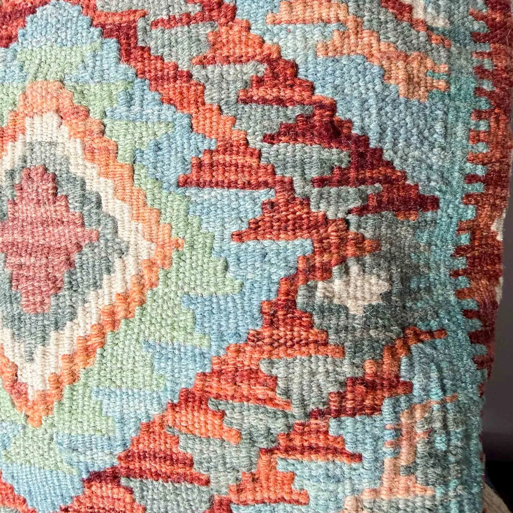 kilim cushion-4.jpg