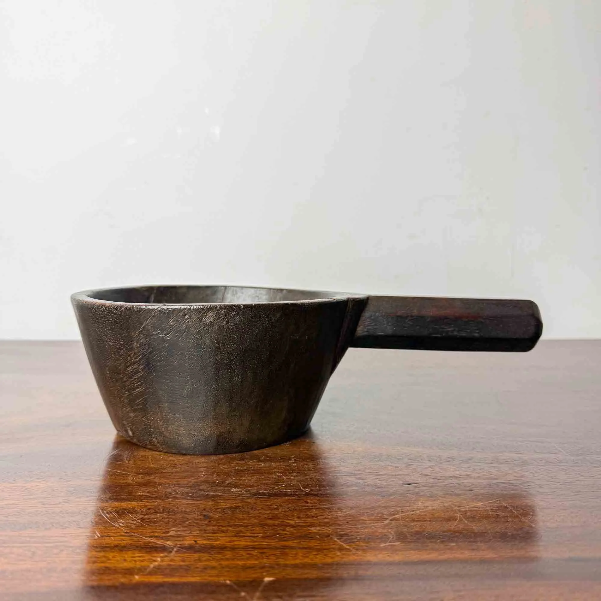 treen bowl with handle-09.jpg